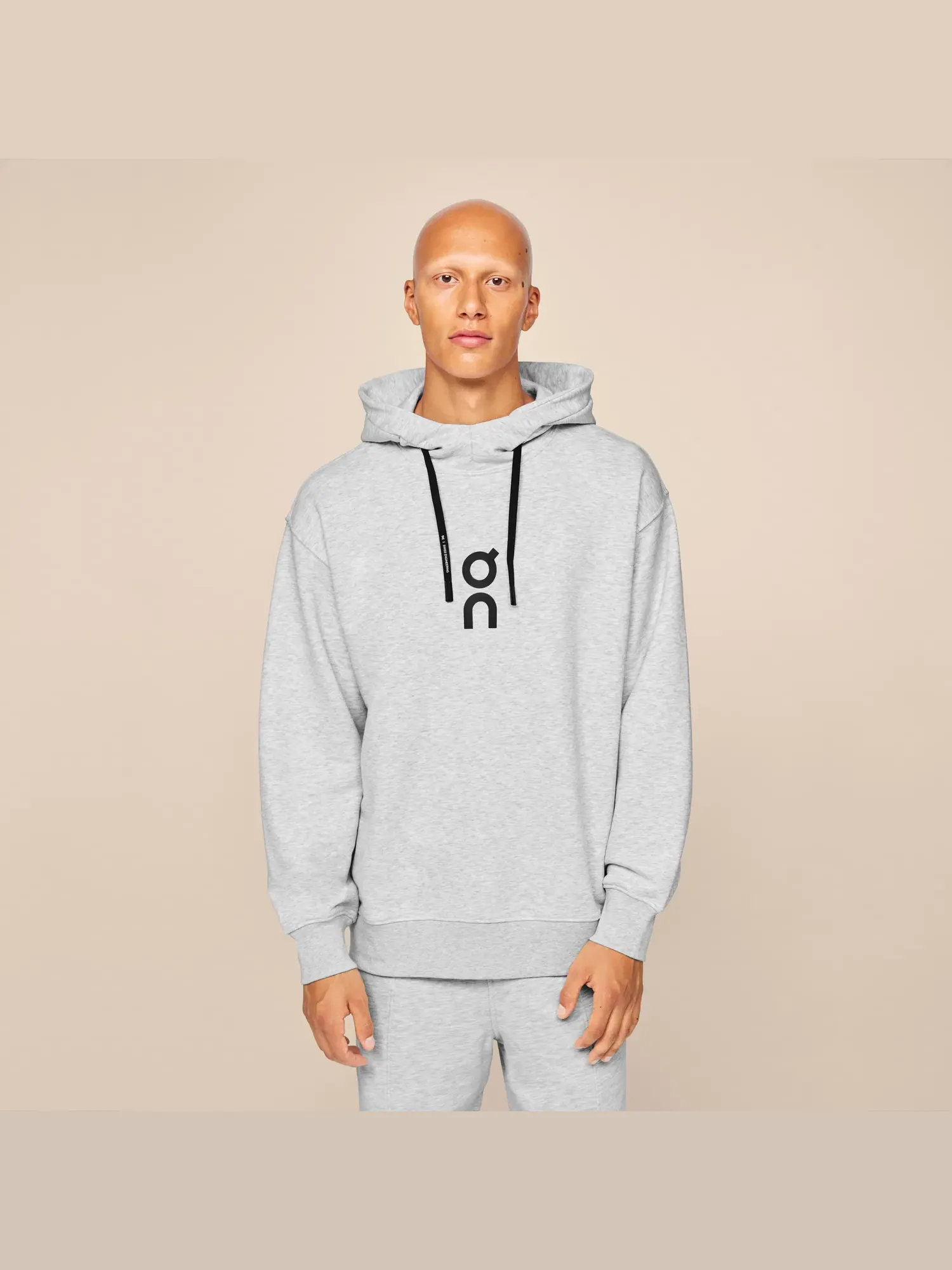 Мужское худи с капюшоном свободного кроя Club Hoodie On, Crater — изображение 6 из 6, землисто-серый