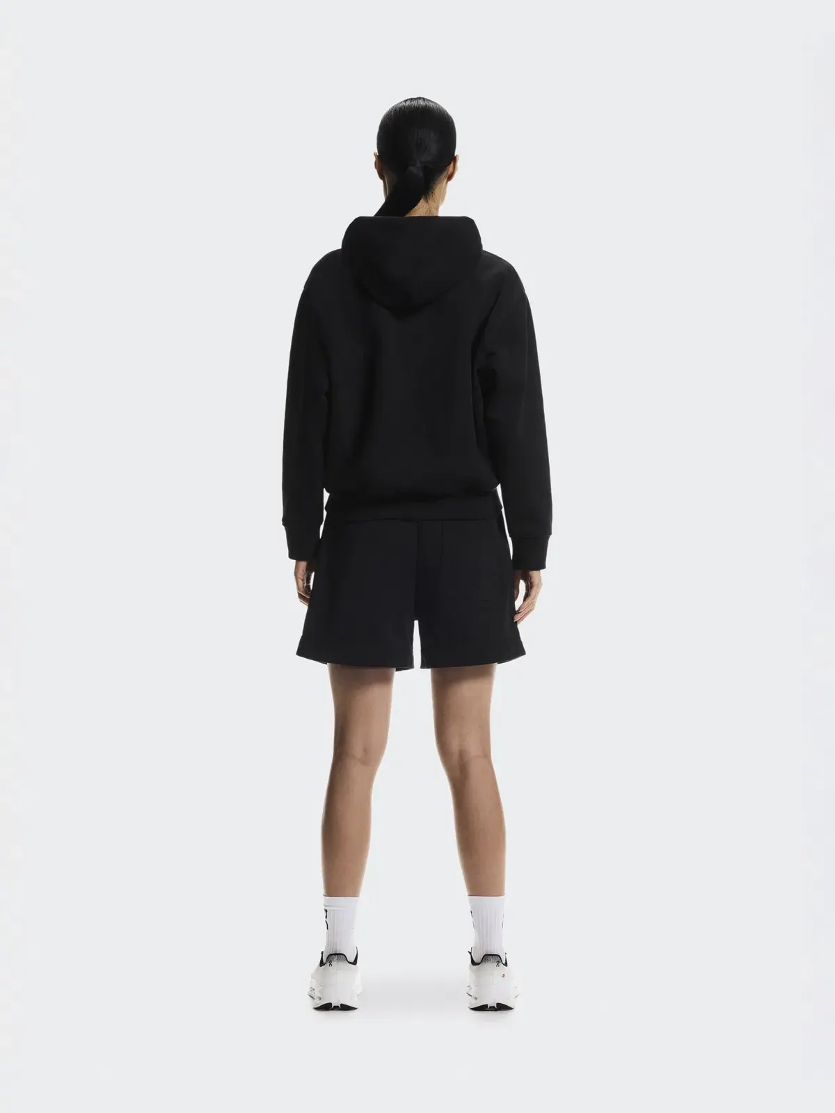 Женское худи с принтом Club Collective Hoodie On — изображение 3 из 9, черный