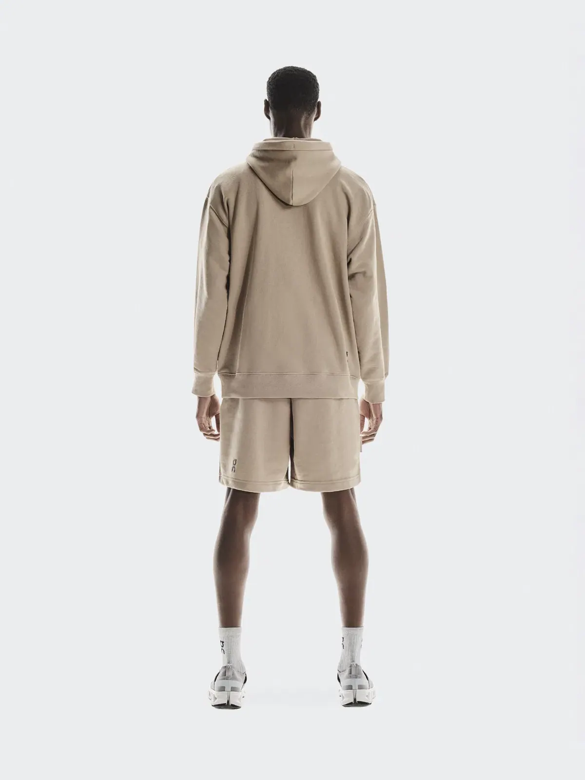 Мужское худи с капюшоном свободного кроя Club Hoodie On — изображение 3 из 7, пустынный