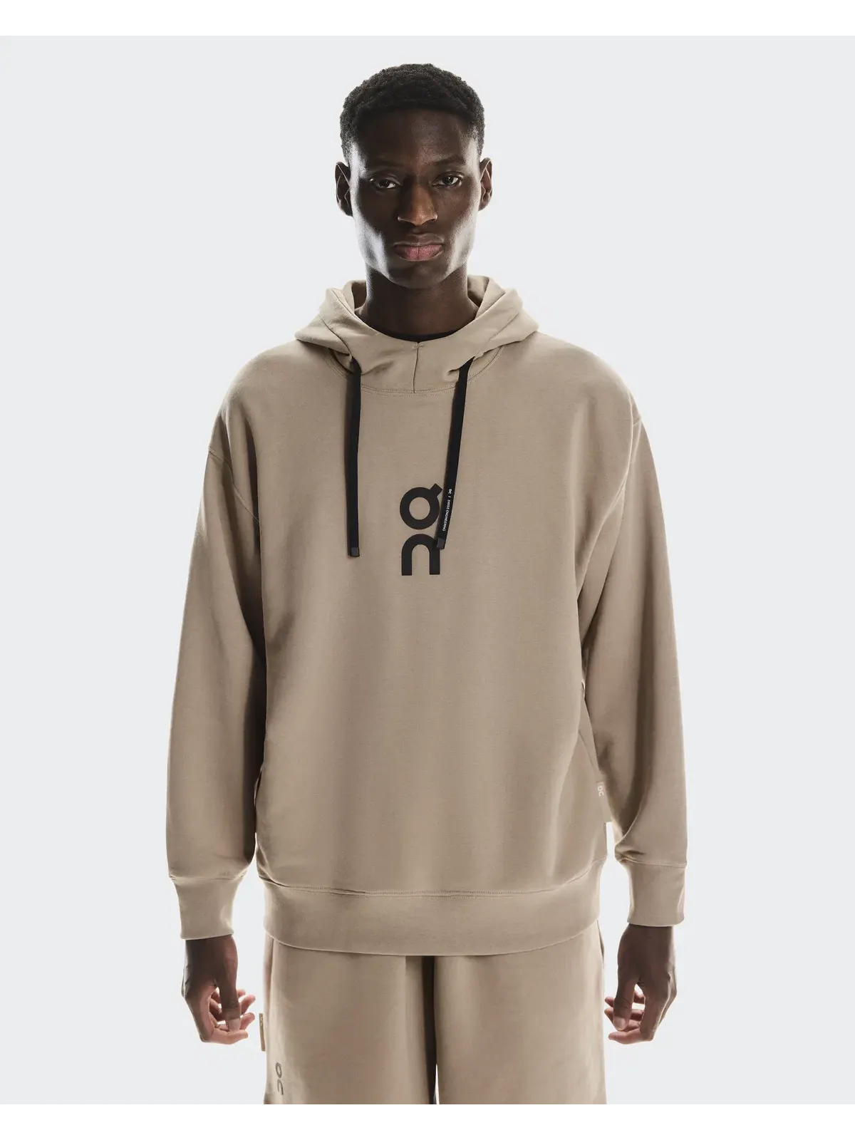 Мужское худи с капюшоном свободного кроя Club Hoodie On — изображение 4 из 7, пустынный