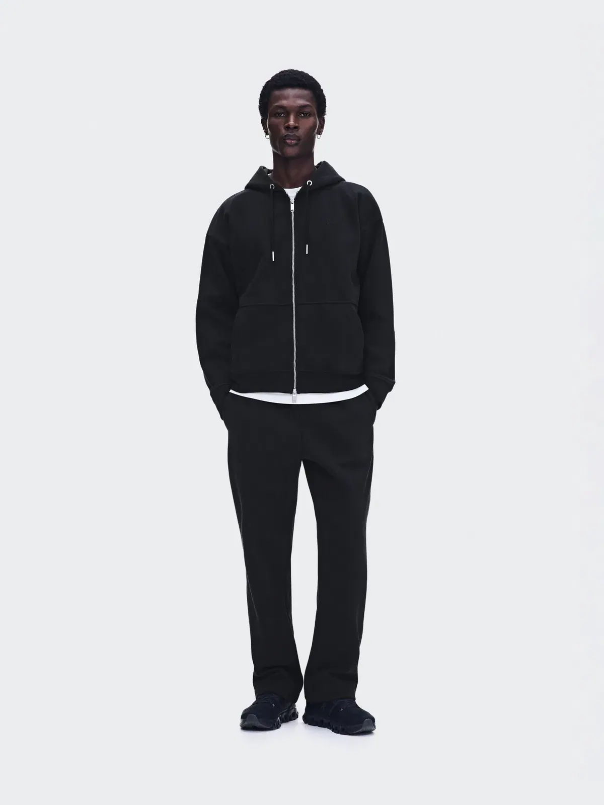 Мужское худи на молнии с вышивкой Club Collective Full Zip Hoodie On — изображение 2 из 10, черный
