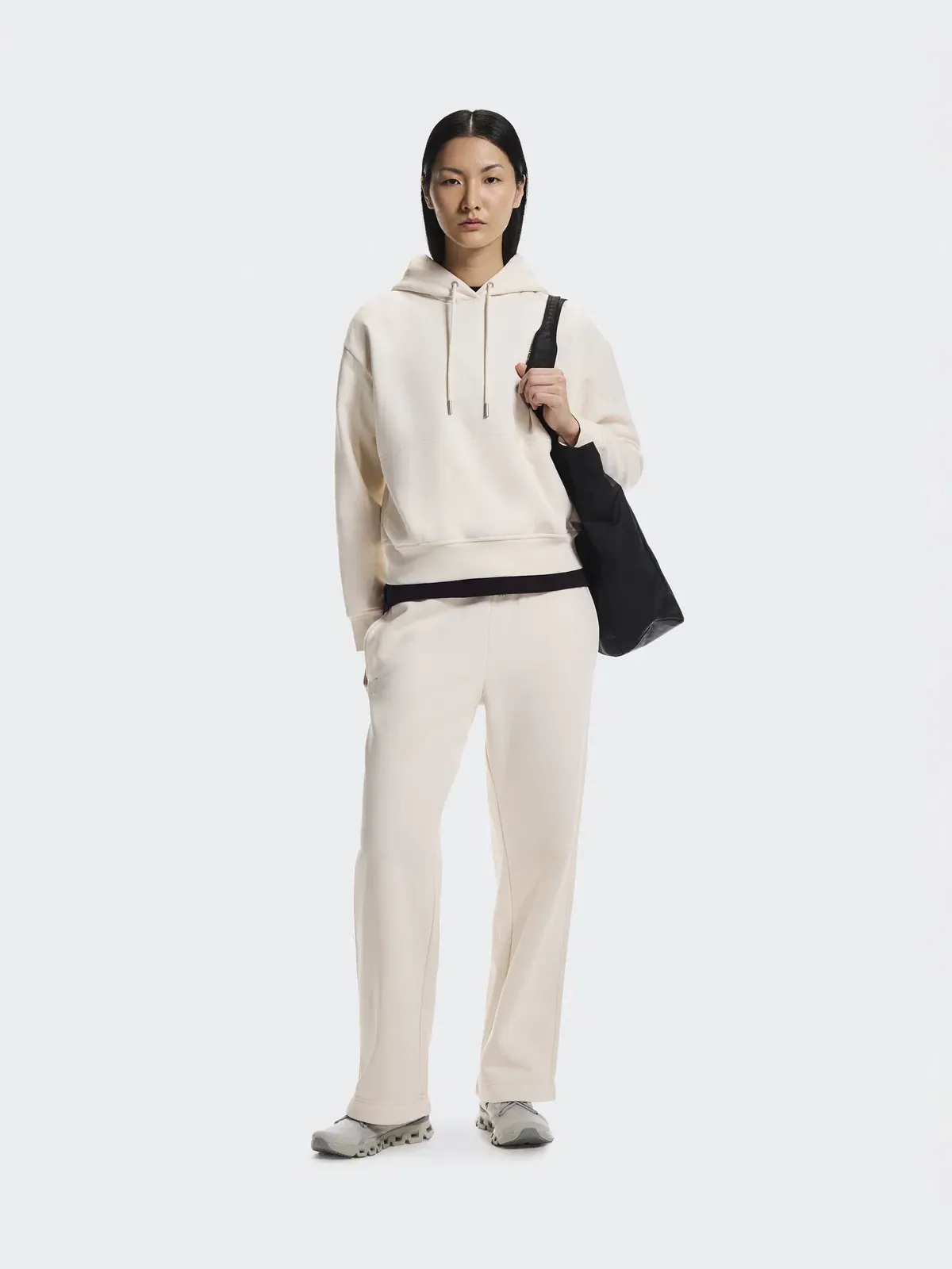 Женское худи с принтом Club Collective Hoodie On — изображение 2 из 9, бежевый