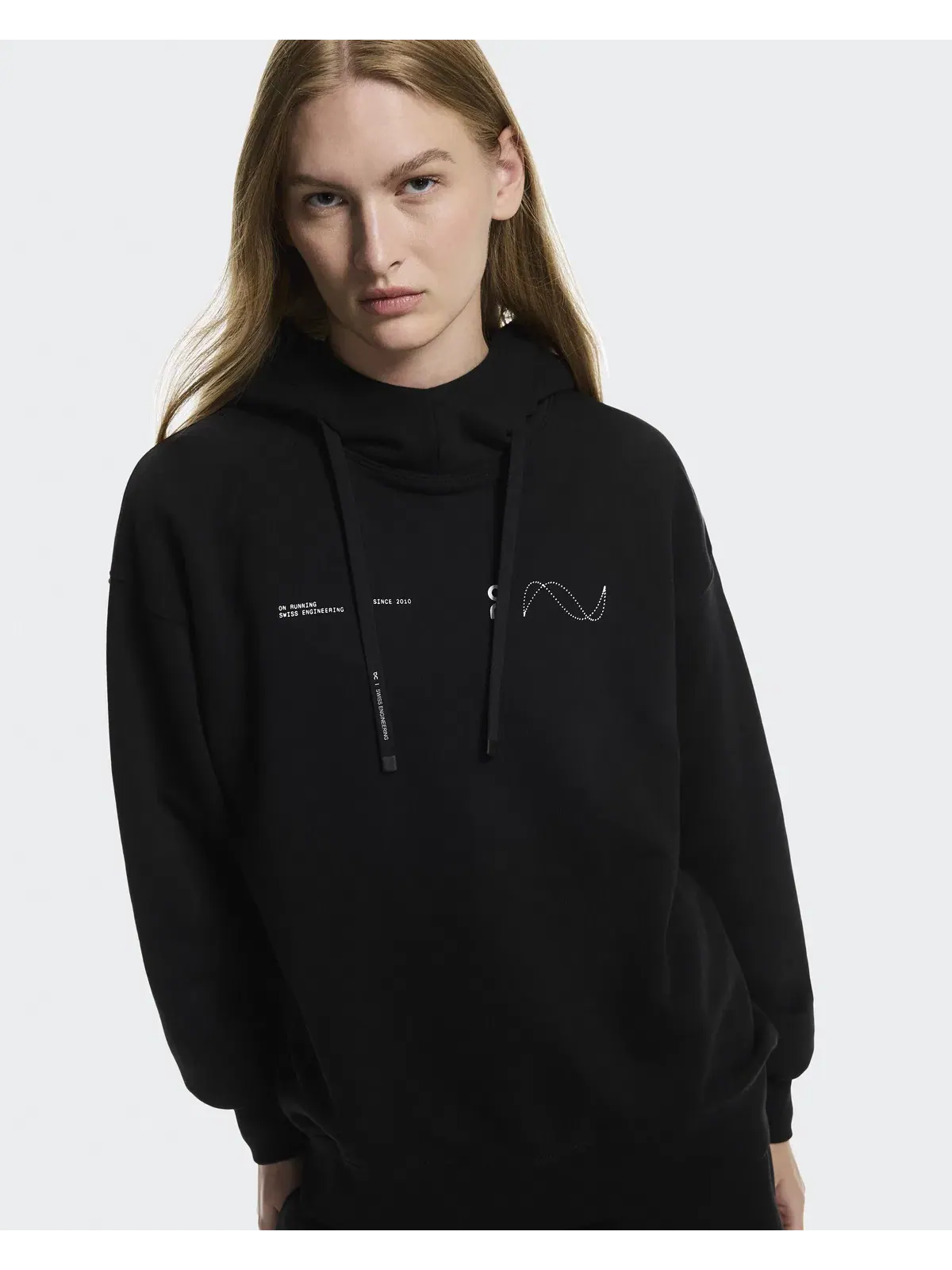 Женское худи с принтом Club Hoodie Avant On — изображение 4 из 9, черный