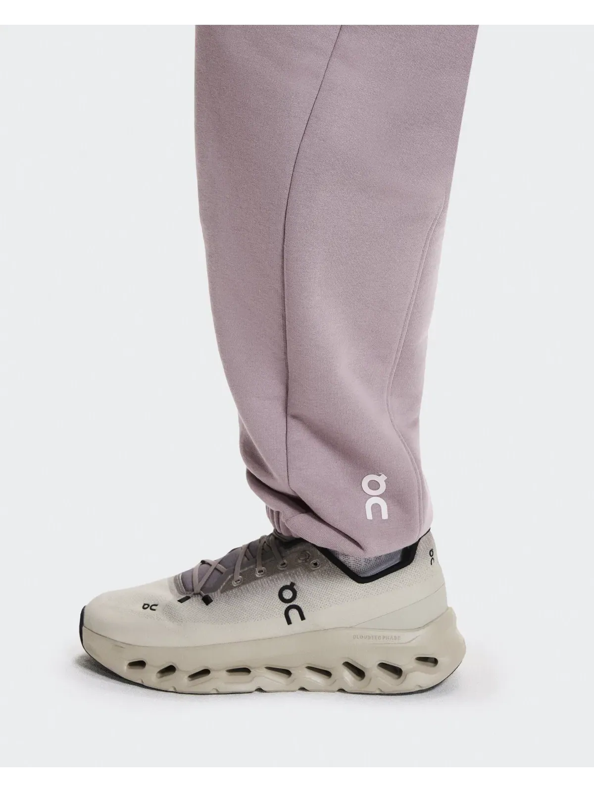 Мужские брюки свободного кроя с мягкой тканью Club Pants On, Heron — изображение 8 из 9, светло-серый