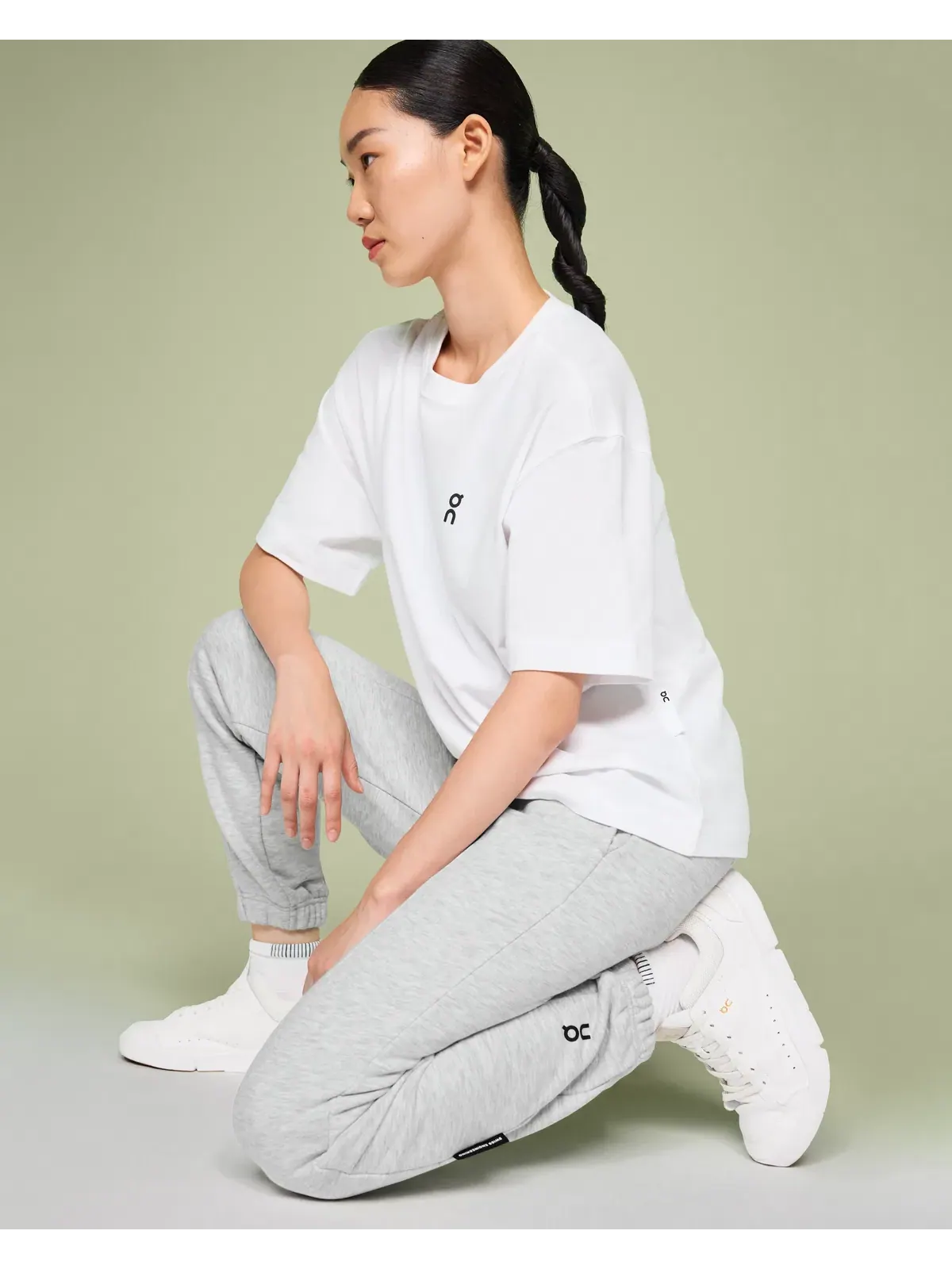 Женские брюки свободного кроя с карманами Club Pants On, Crater — изображение 5 из 6, землисто-серый
