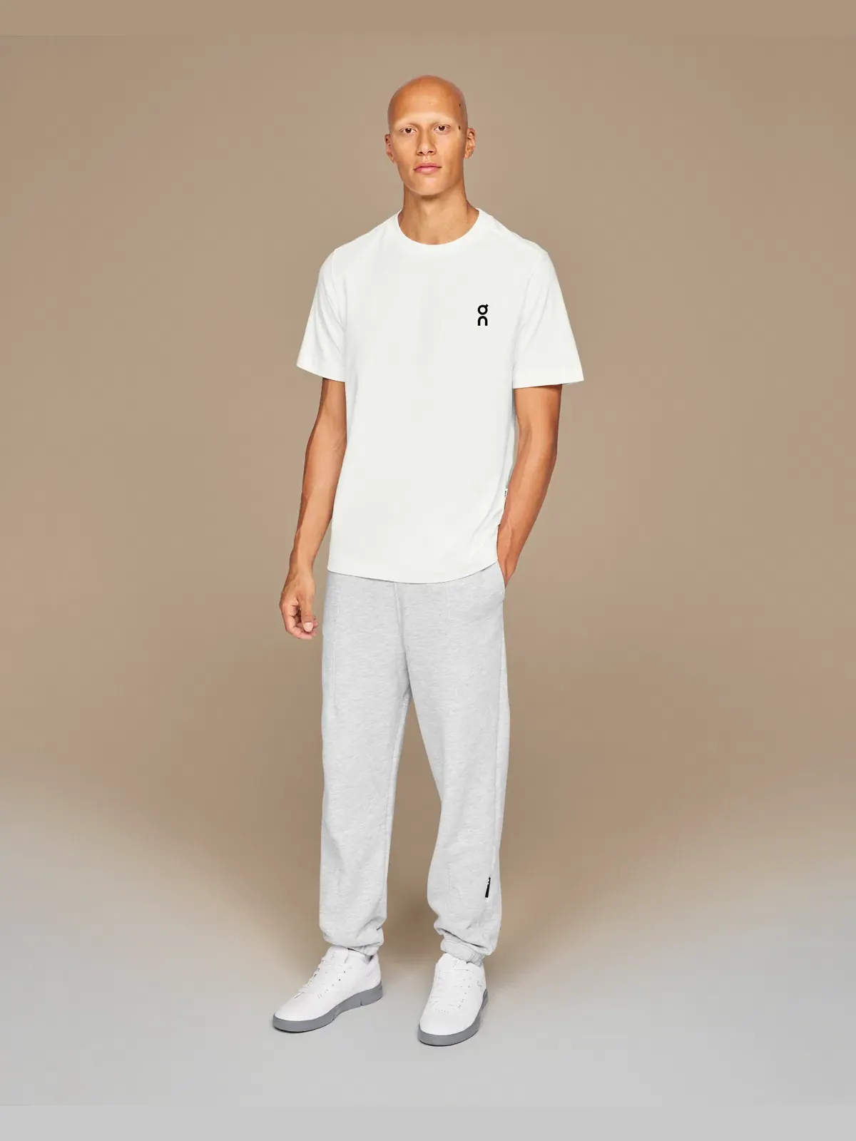 Мужские брюки свободного кроя с боковыми карманами Club Pants On, Crater — изображение 2 из 6, землисто-серый