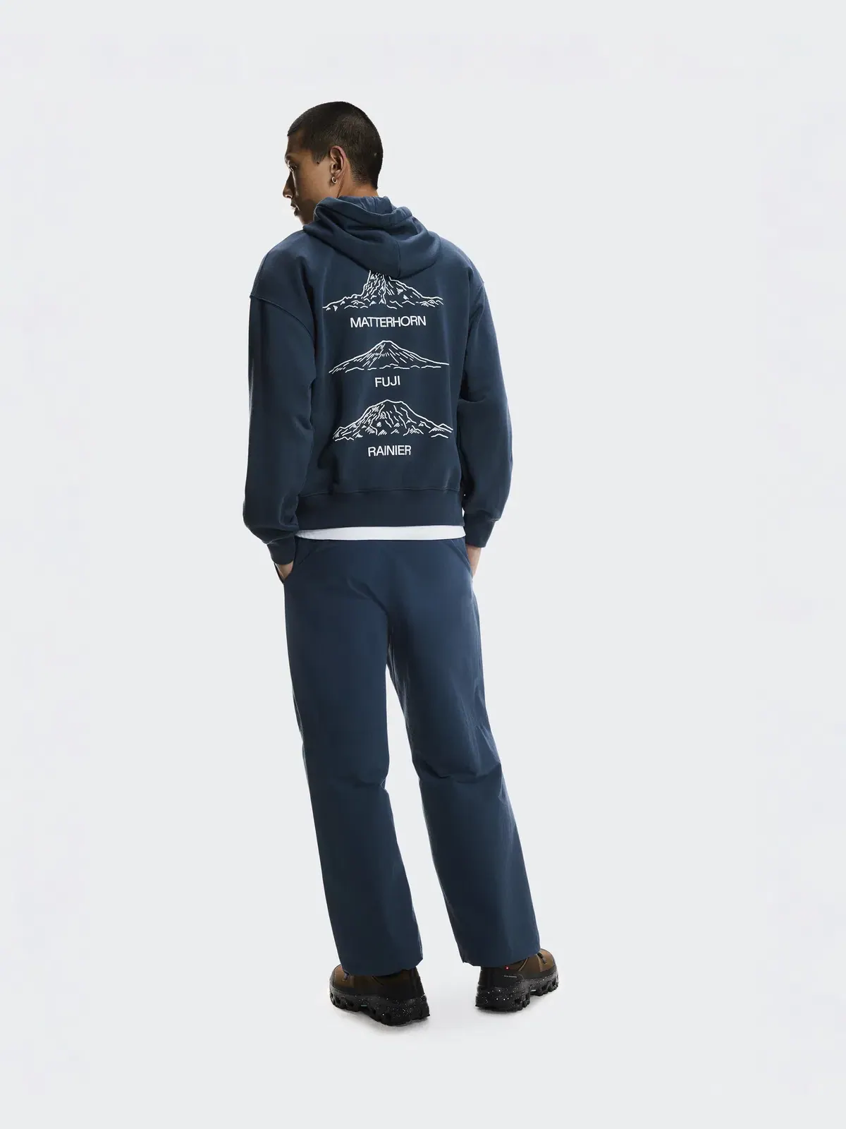 Мужские брюки карго с водоотталкивающей тканью Trek Pants BEAMS REI On — изображение 9 из 11, якиманский синий