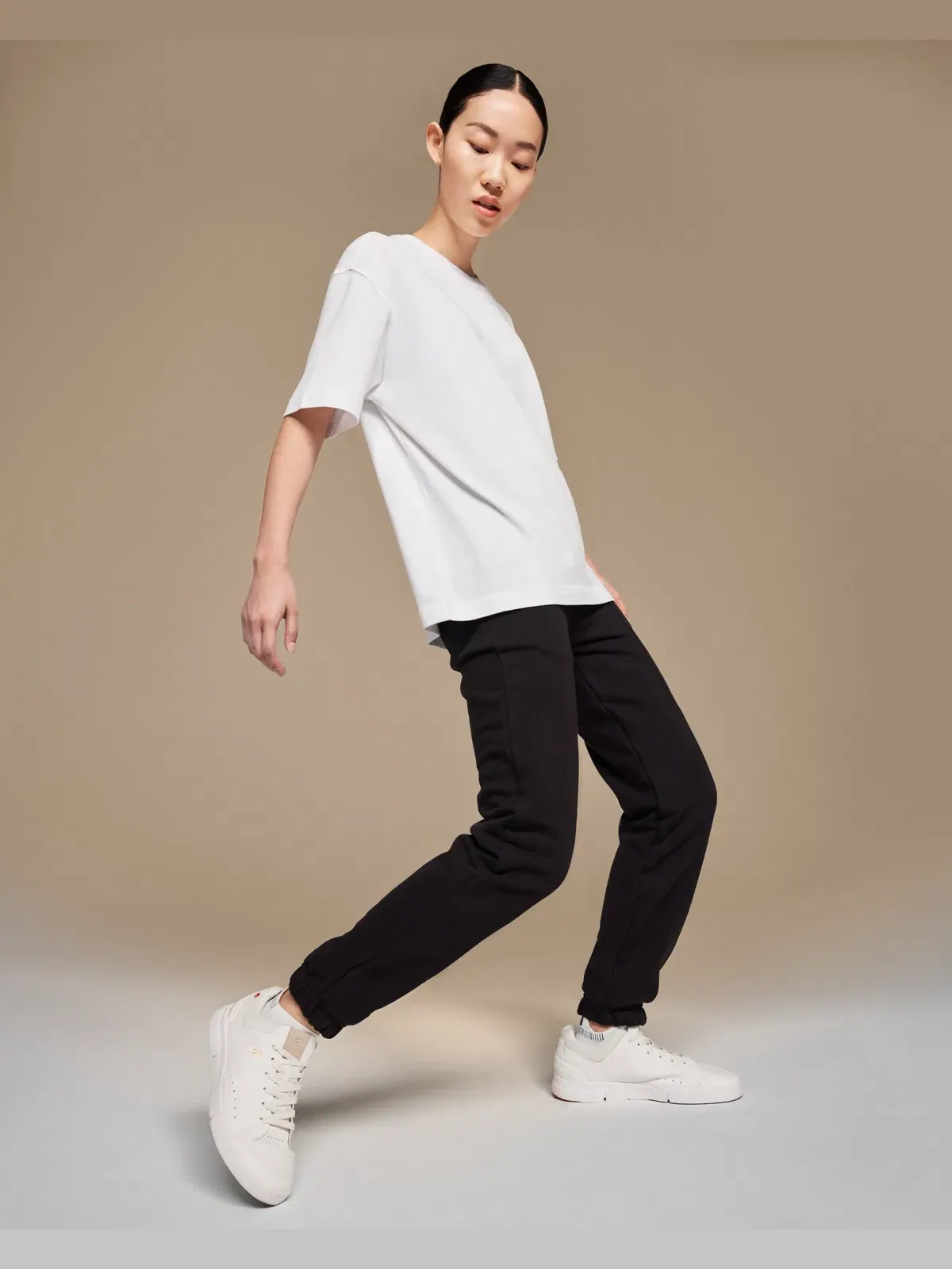 Женские брюки спортивные свободного кроя Club Pants On — изображение 5 из 6, черный