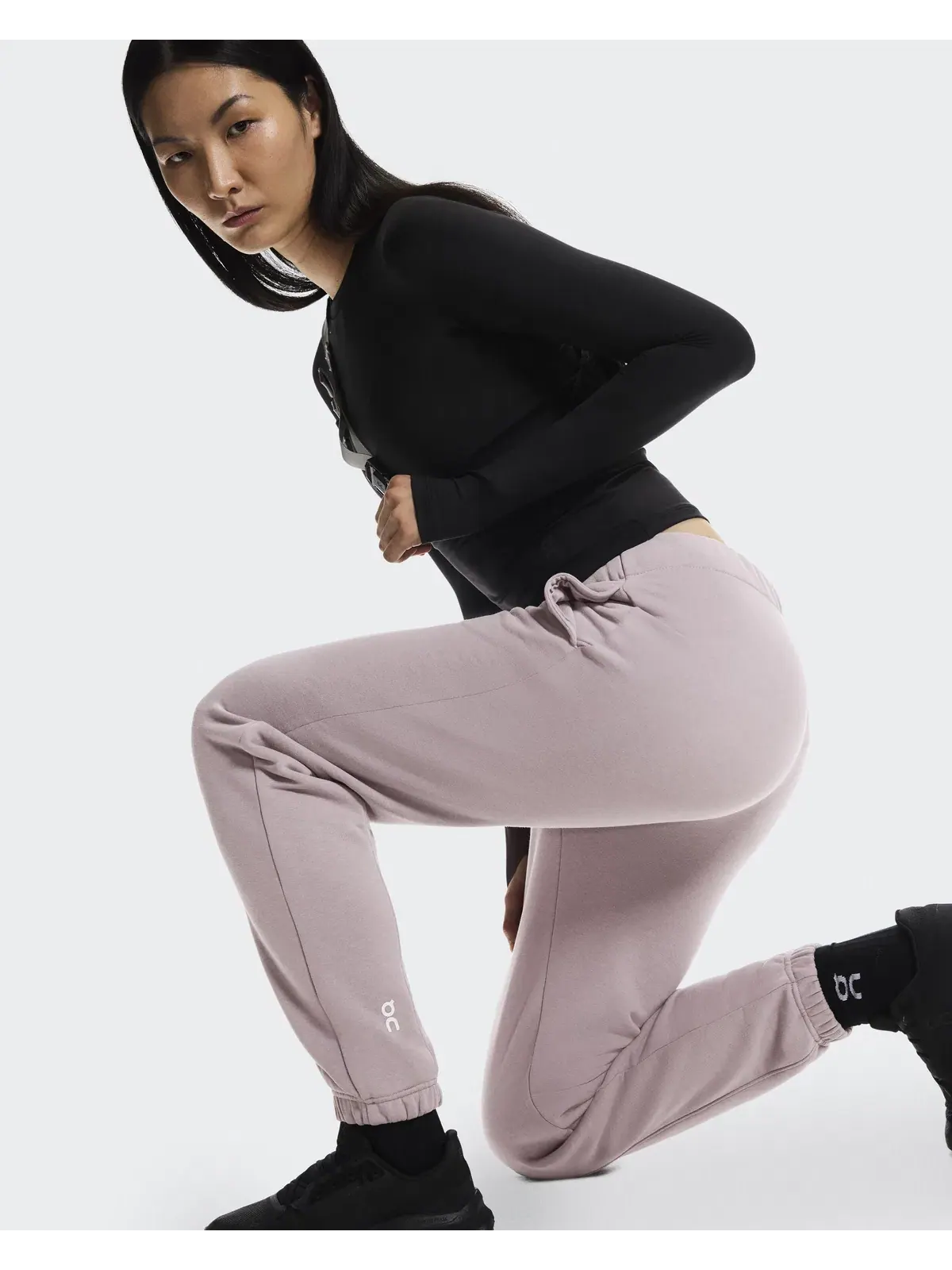 Женские брюки спортивные свободного кроя Club Pants On, Heron — изображение 7 из 8, светло-серый