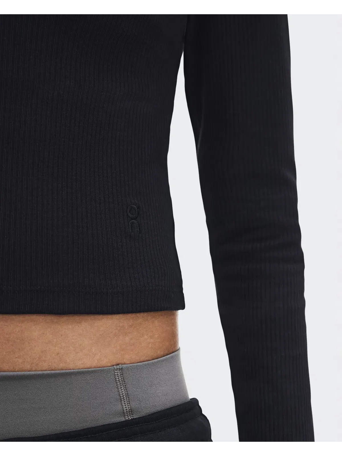 Женский лонгслив с глубоким вырезом All-Day Ribbed Long-T On — изображение 5 из 9, черный