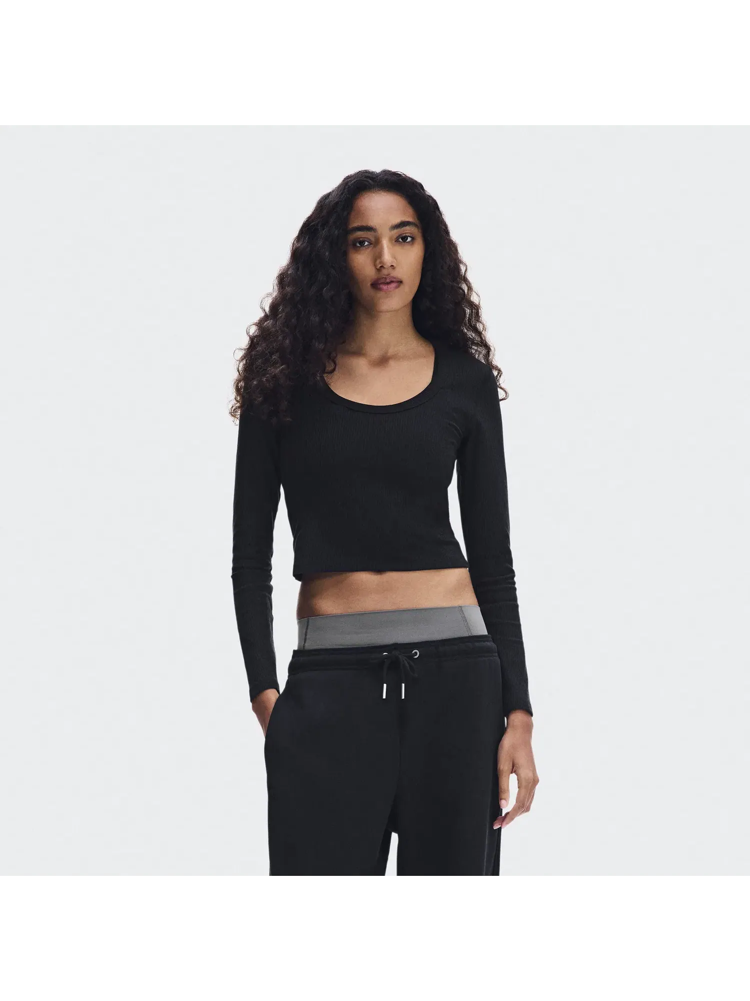 Женский лонгслив с глубоким вырезом All-Day Ribbed Long-T On — изображение 9 из 9, черный