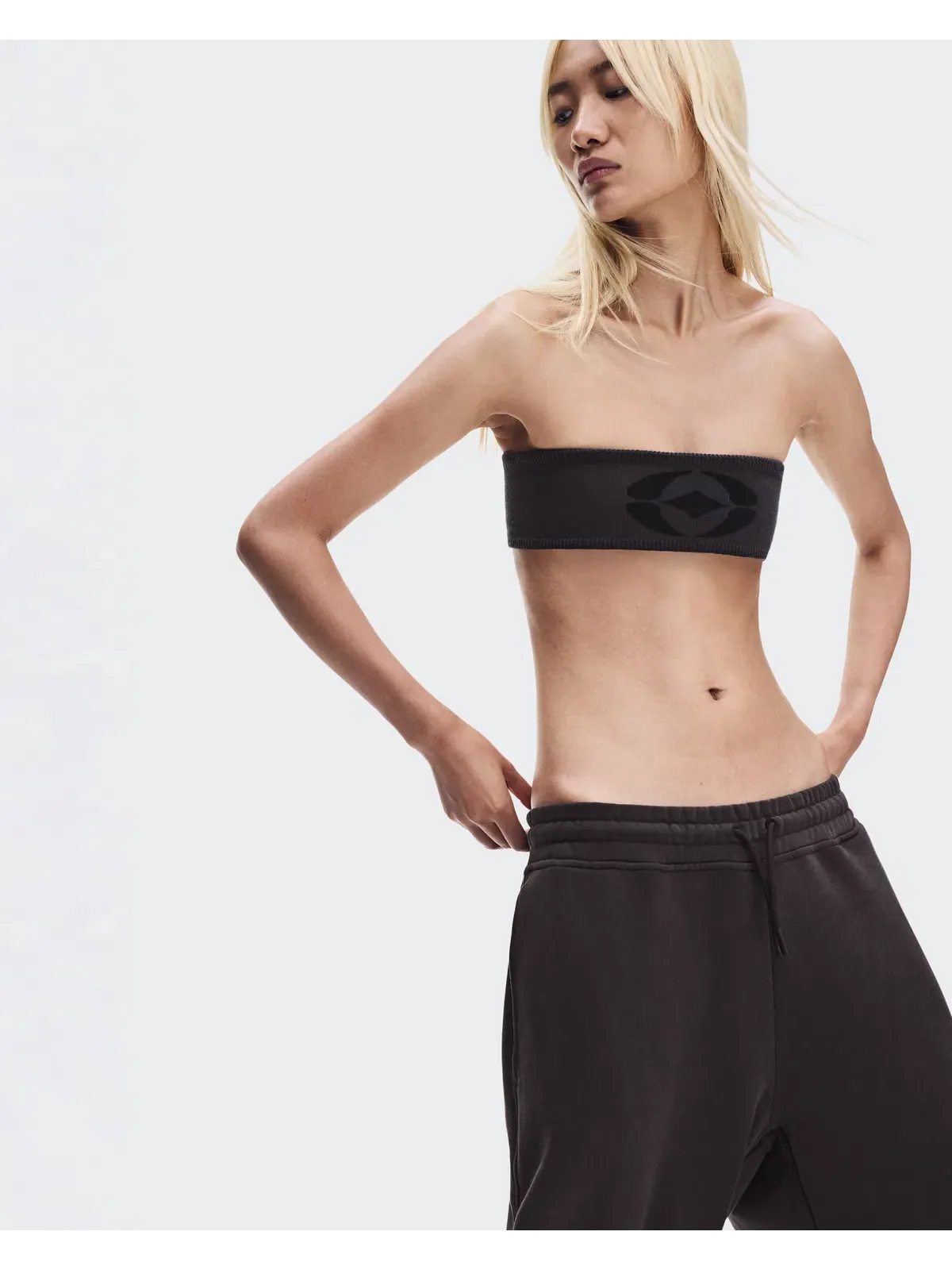 Женские брюки с эффектом потертости Club Collective Pants FKA On — изображение 5 из 11, эспрессо
