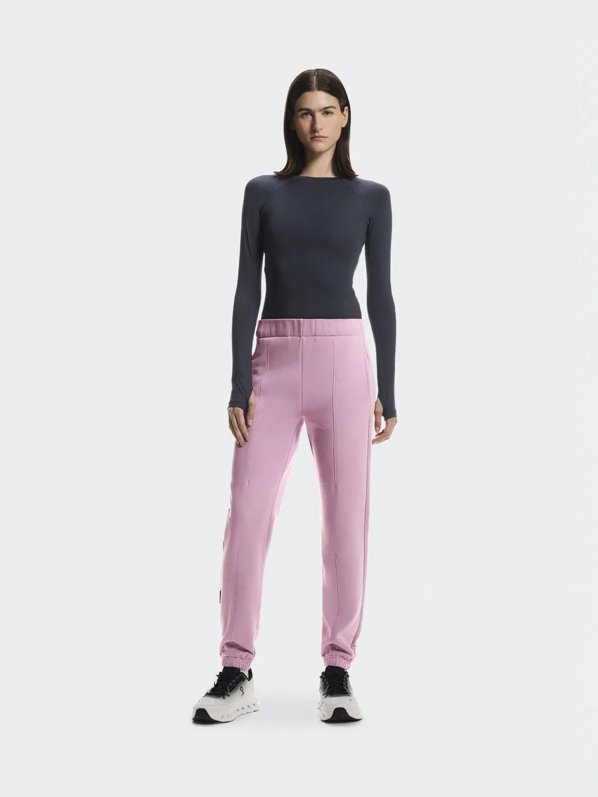 Женские брюки с посадкой relaxed Club Pants On, Sakura — изображение 2 из 8, светло-розовый