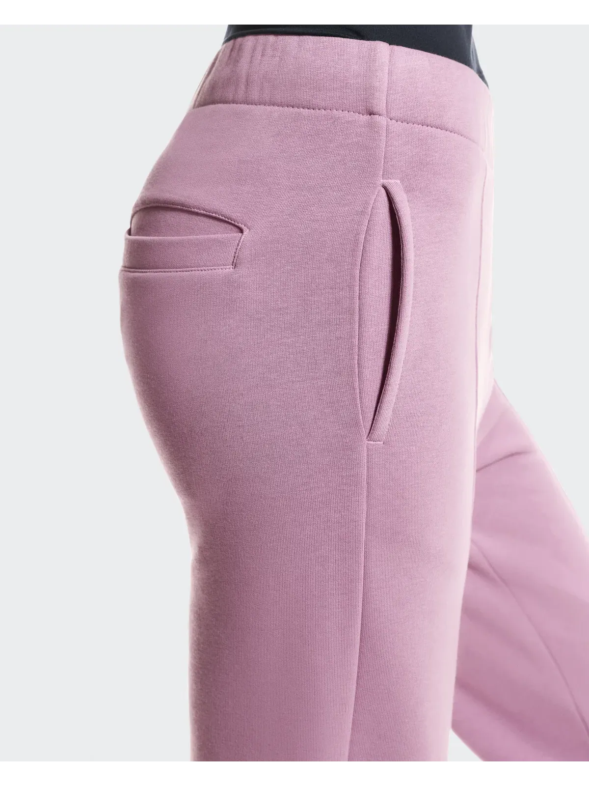 Женские брюки с посадкой relaxed Club Pants On, Sakura — изображение 6 из 8, светло-розовый