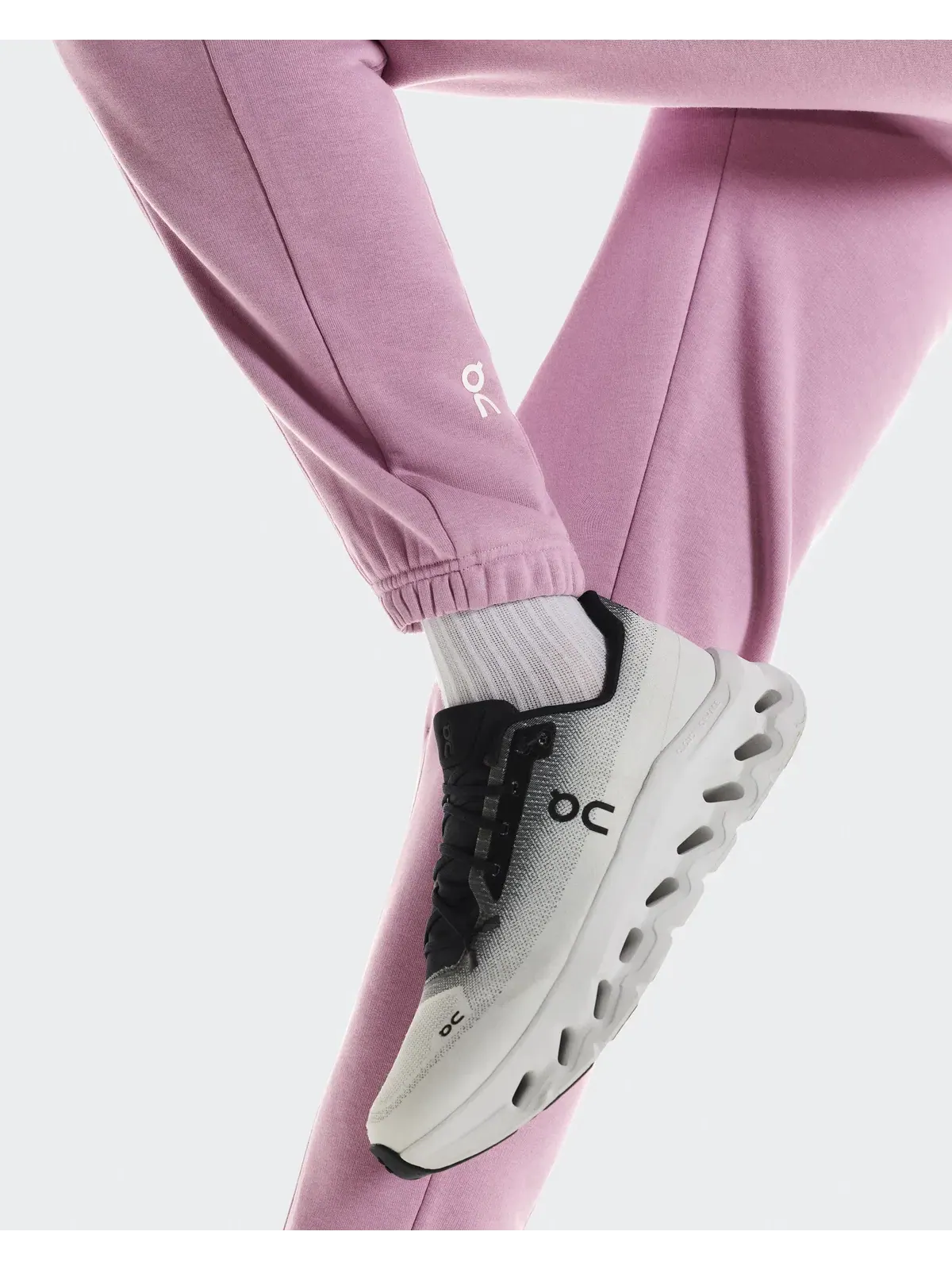 Женские брюки с посадкой relaxed Club Pants On, Sakura — изображение 7 из 8, светло-розовый