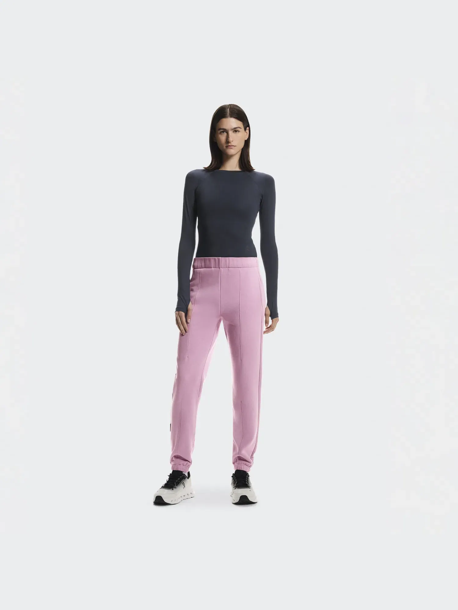 Женские брюки с посадкой relaxed Club Pants On, Sakura — изображение 8 из 8, светло-розовый