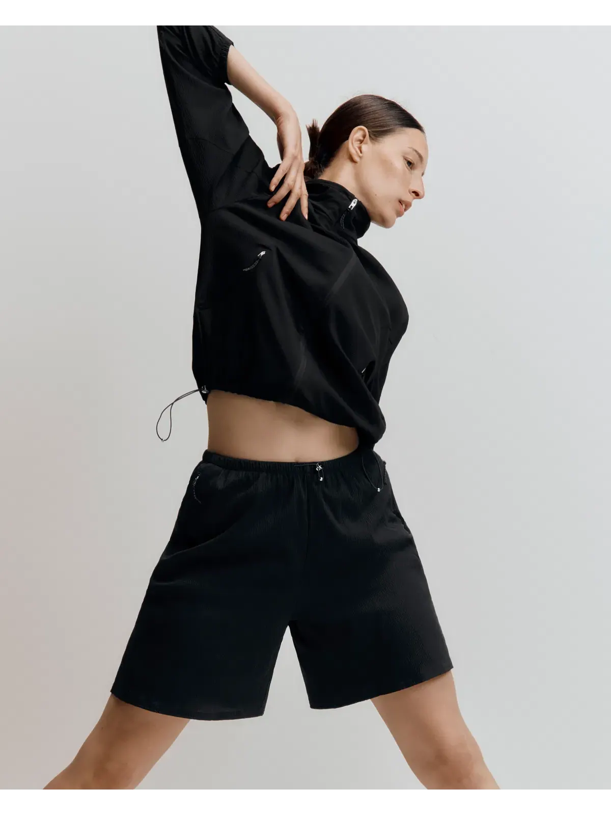 Женские шорты с эластичным поясом On Track Shorts — изображение 2 из 9, черный