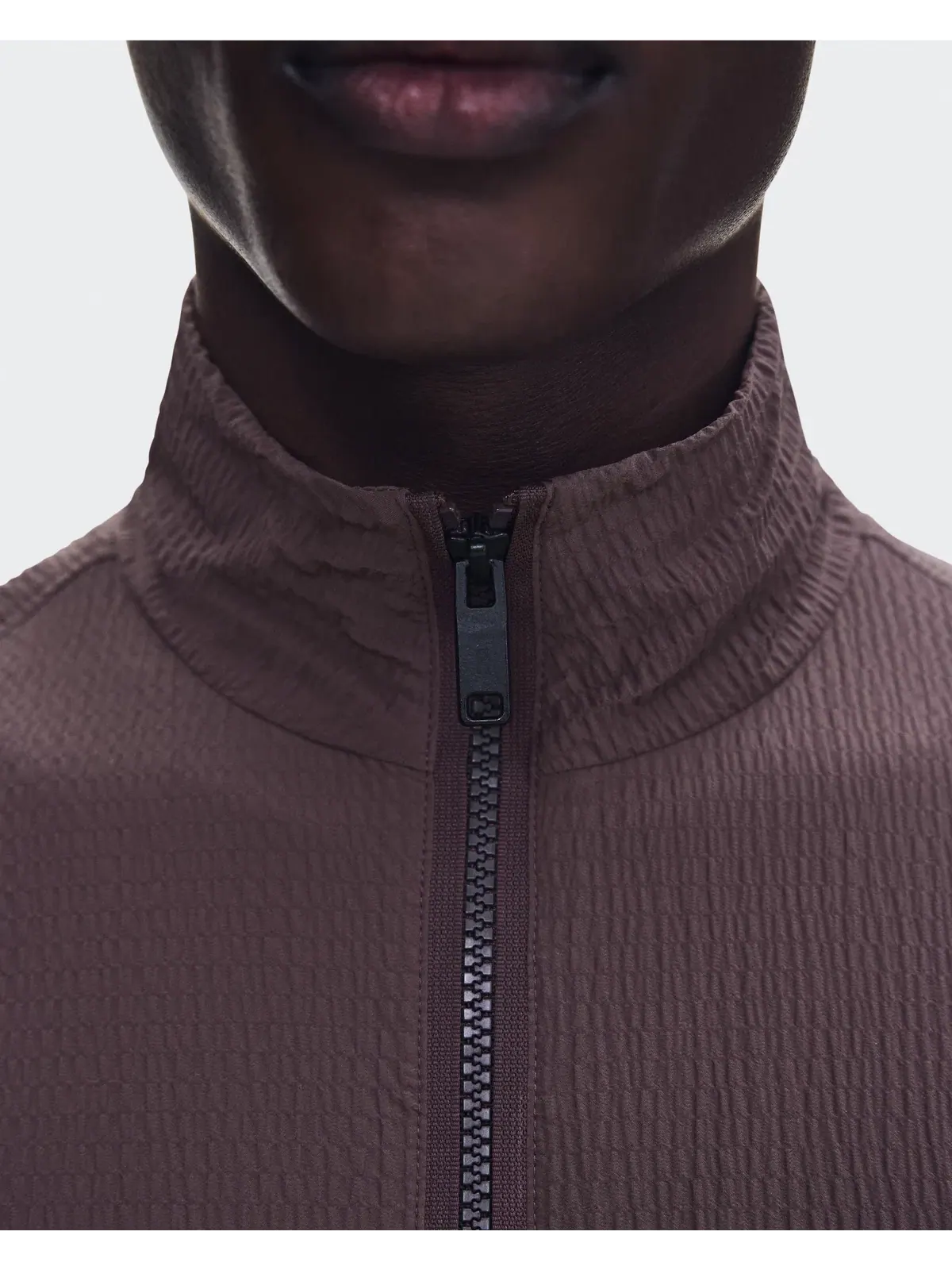 Мужская куртка с 1/2 молнией сетчатая подкладка Courtside 1/2 Zip Eaze On — изображение 6 из 10, малина