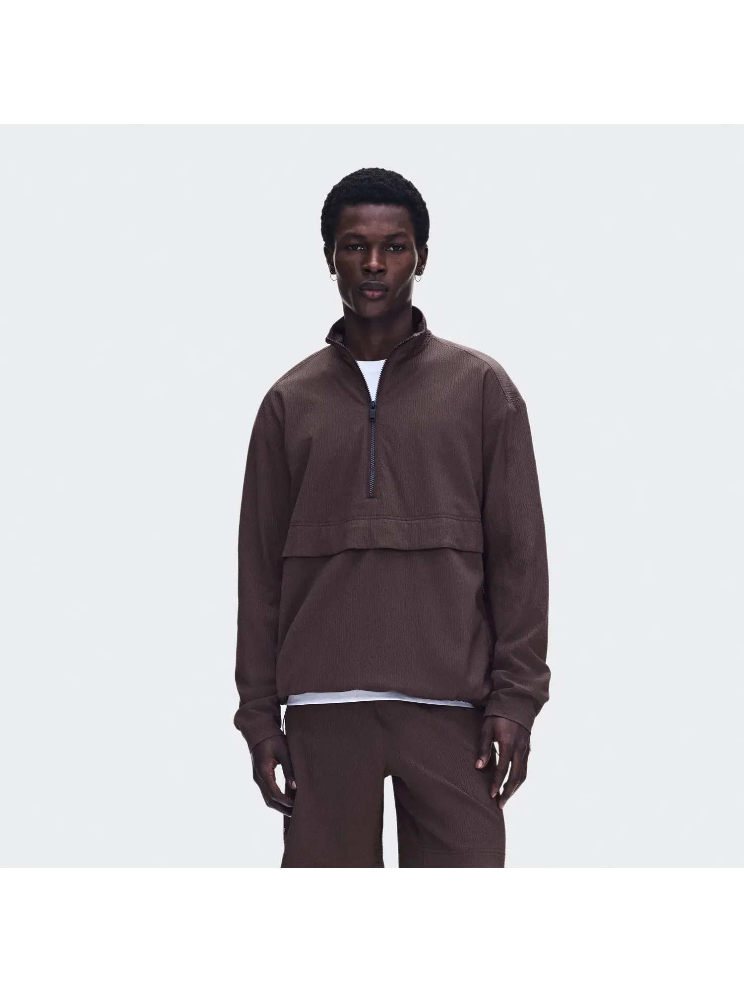 Мужская куртка с 1/2 молнией сетчатая подкладка Courtside 1/2 Zip Eaze On — изображение 10 из 10, малина