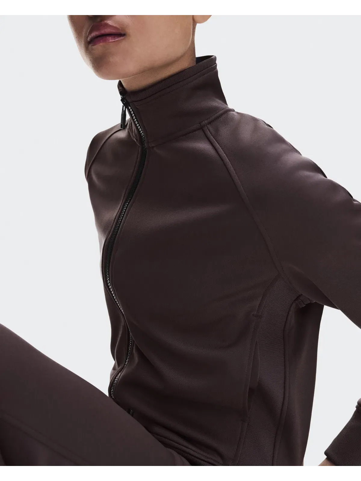 Женская куртка на молнии с высоким воротом Courtside Full-Zip On — изображение 3 из 8, малина