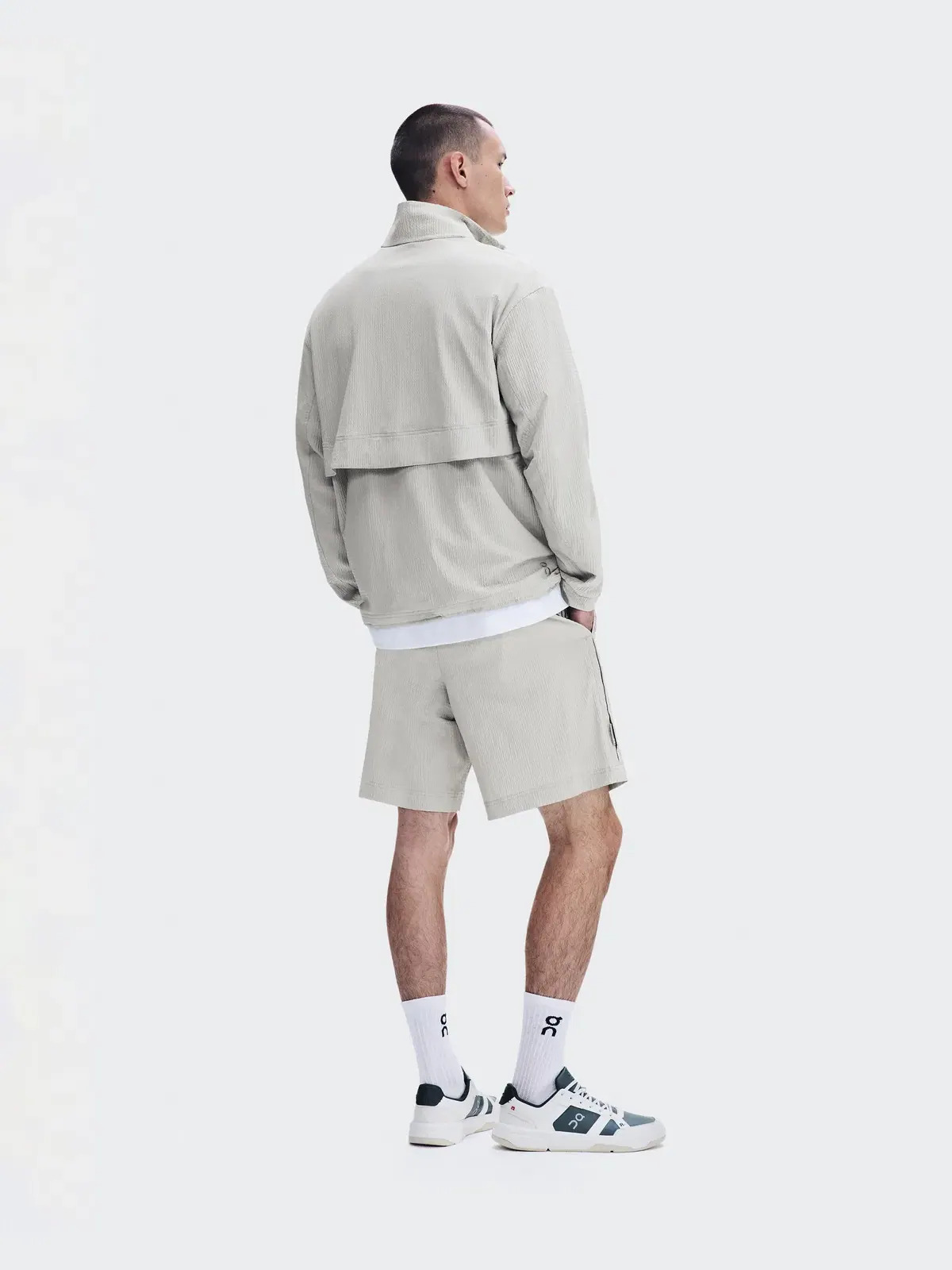 Мужская куртка с длинным рукавом на половину молнии Courtside 1/2 Zip Eaze On, Brume — изображение 4 из 9, дымчато-серый