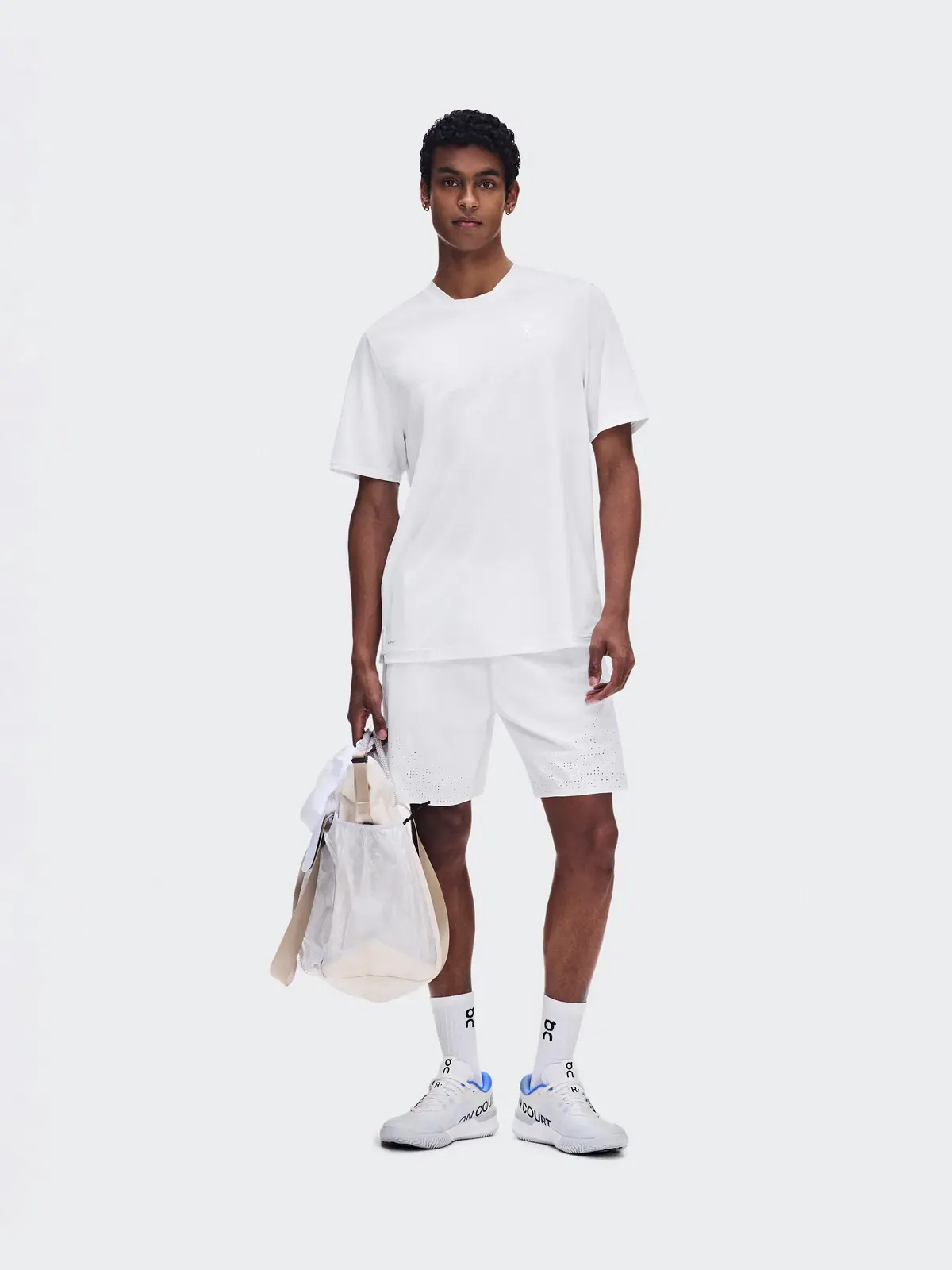 Мужские теннисные шорты с перфорацией LDN Collection On — изображение 2 из 11, белый
