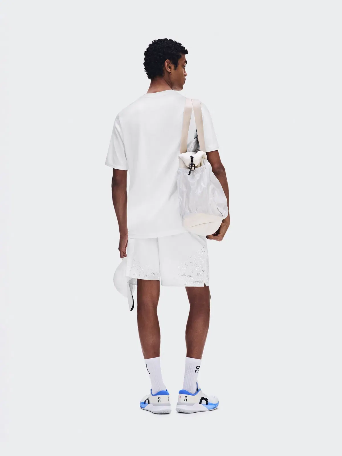 Мужские теннисные шорты с перфорацией LDN Collection On — изображение 4 из 11, белый