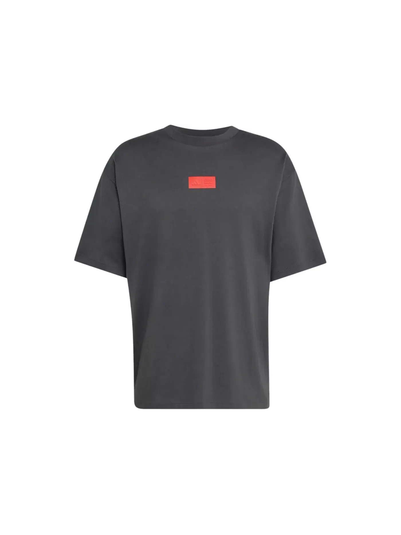 Мужская футболка с принтом Adidas x Audi Revolut F1 Team Elevated Graphic Tee — изображение 1 из 1, черный/-красный