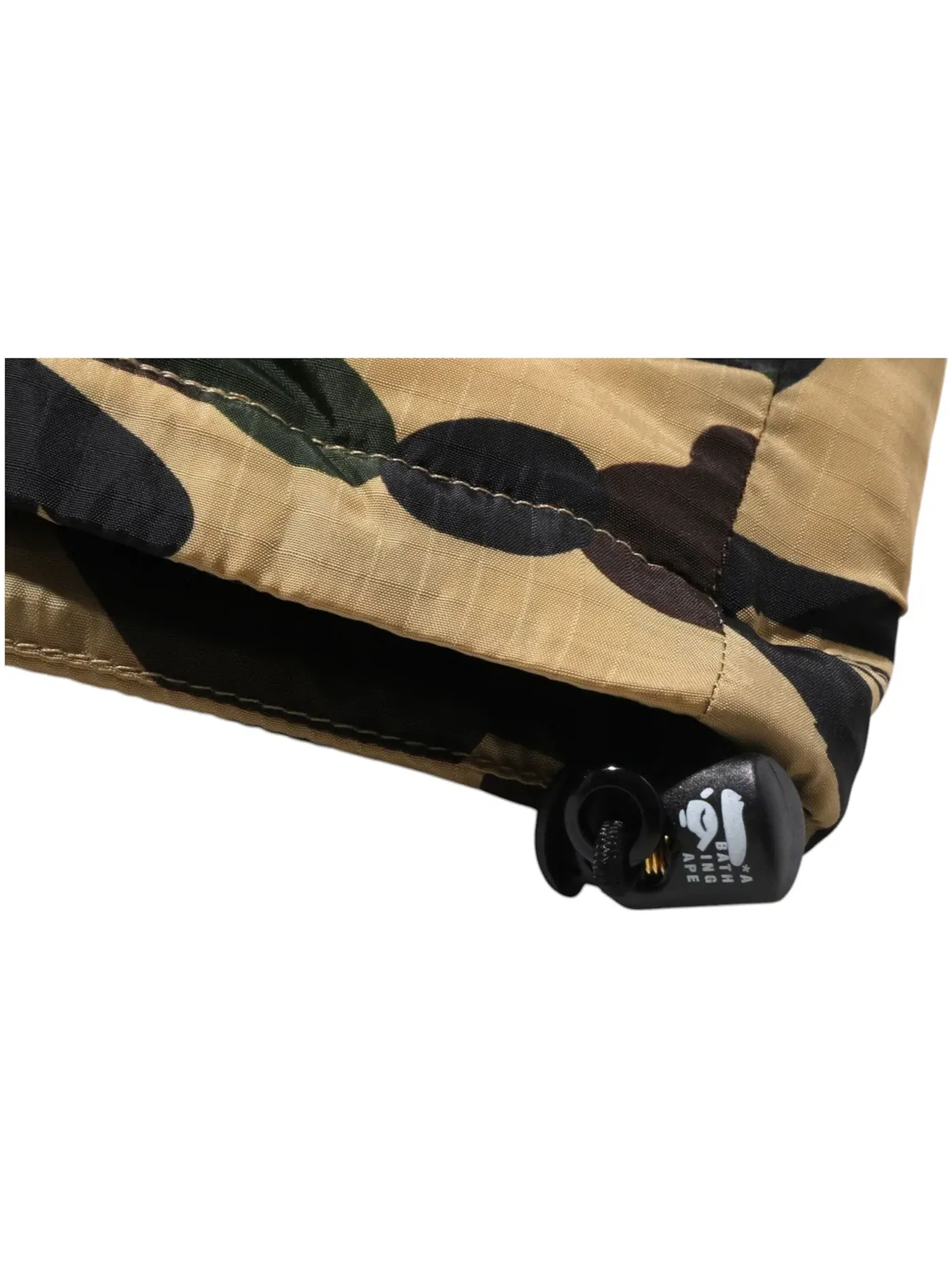 Мужская куртка-пуховик с камуфляжным принтом BAPE 1st Camo Down Jacket (SS25) BAPE — изображение 2 из 2, желтый