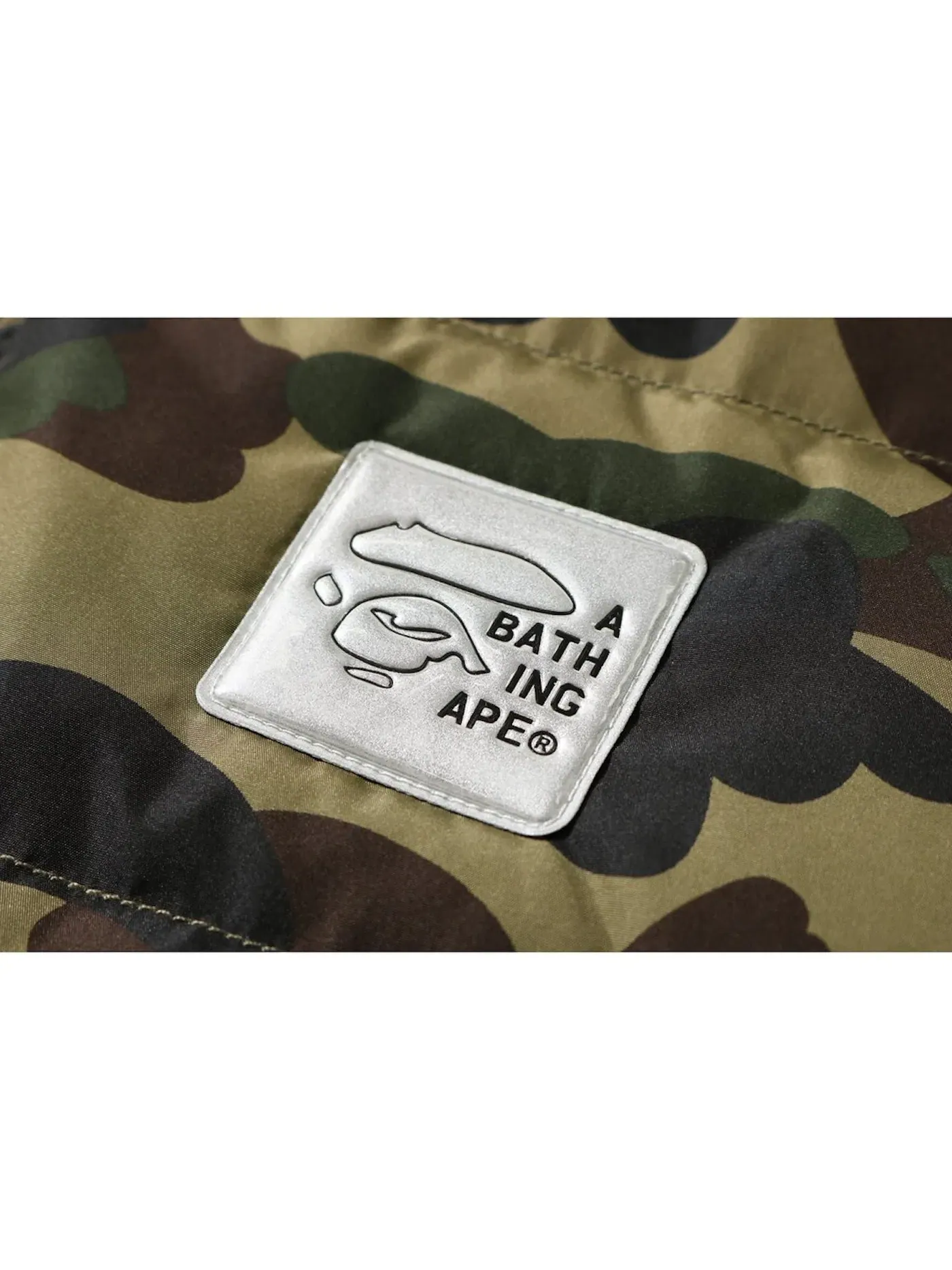 Мужской жилет с камуфляжным принтом BAPE — изображение 2 из 2, зеленый
