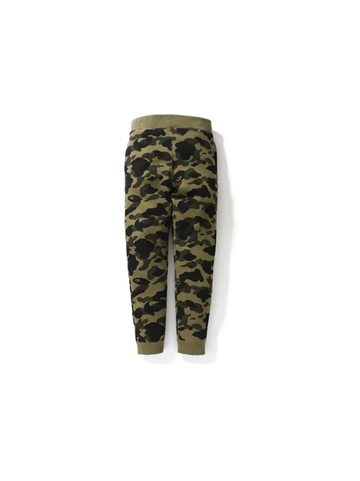 Мужские спортивные штаны с камуфляжным принтом BAPE — изображение 1 из 1, зеленый