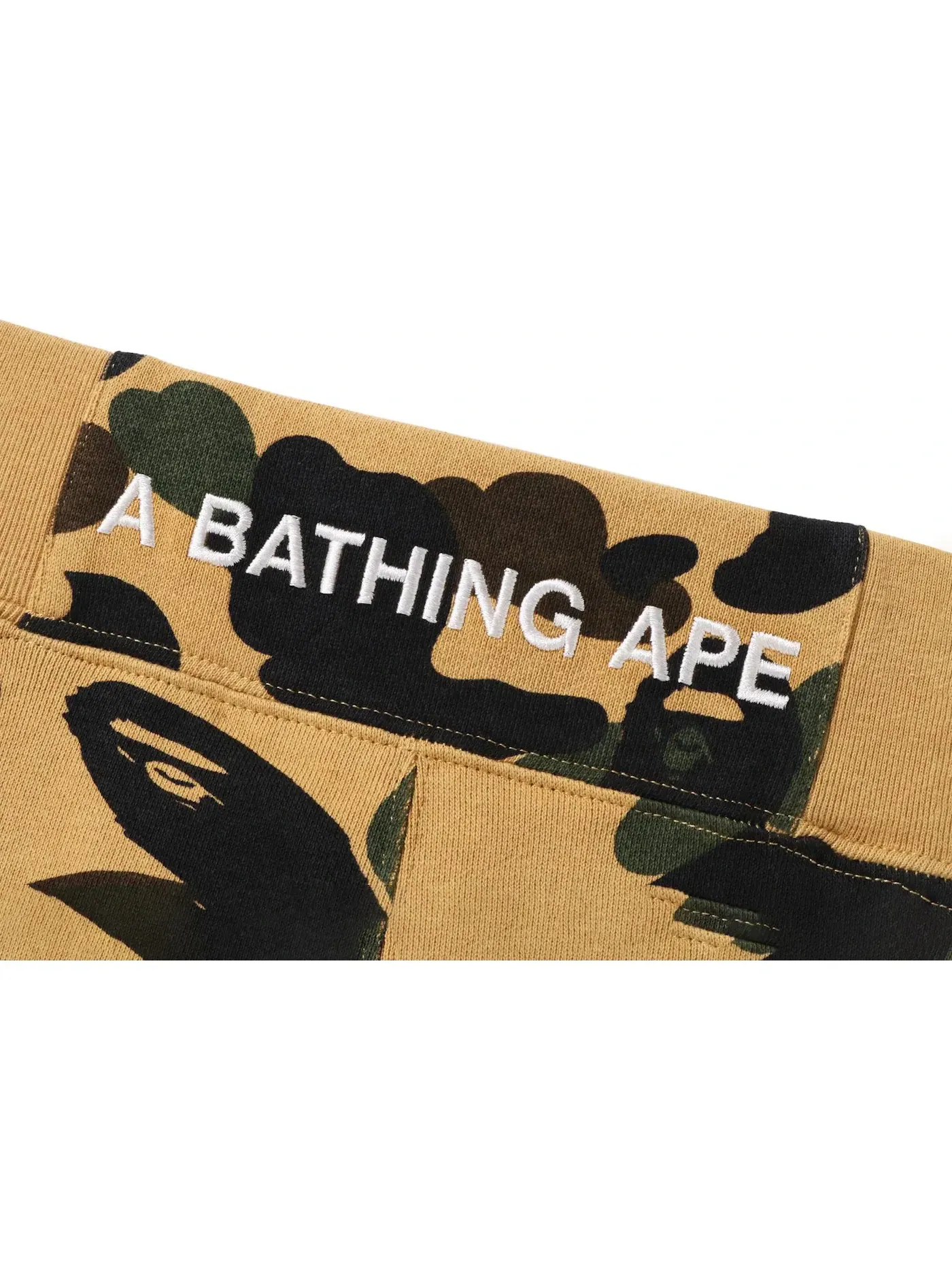 Мужские шорты с принтом Shorts (SS22) BAPE — изображение 3 из 3, желтый