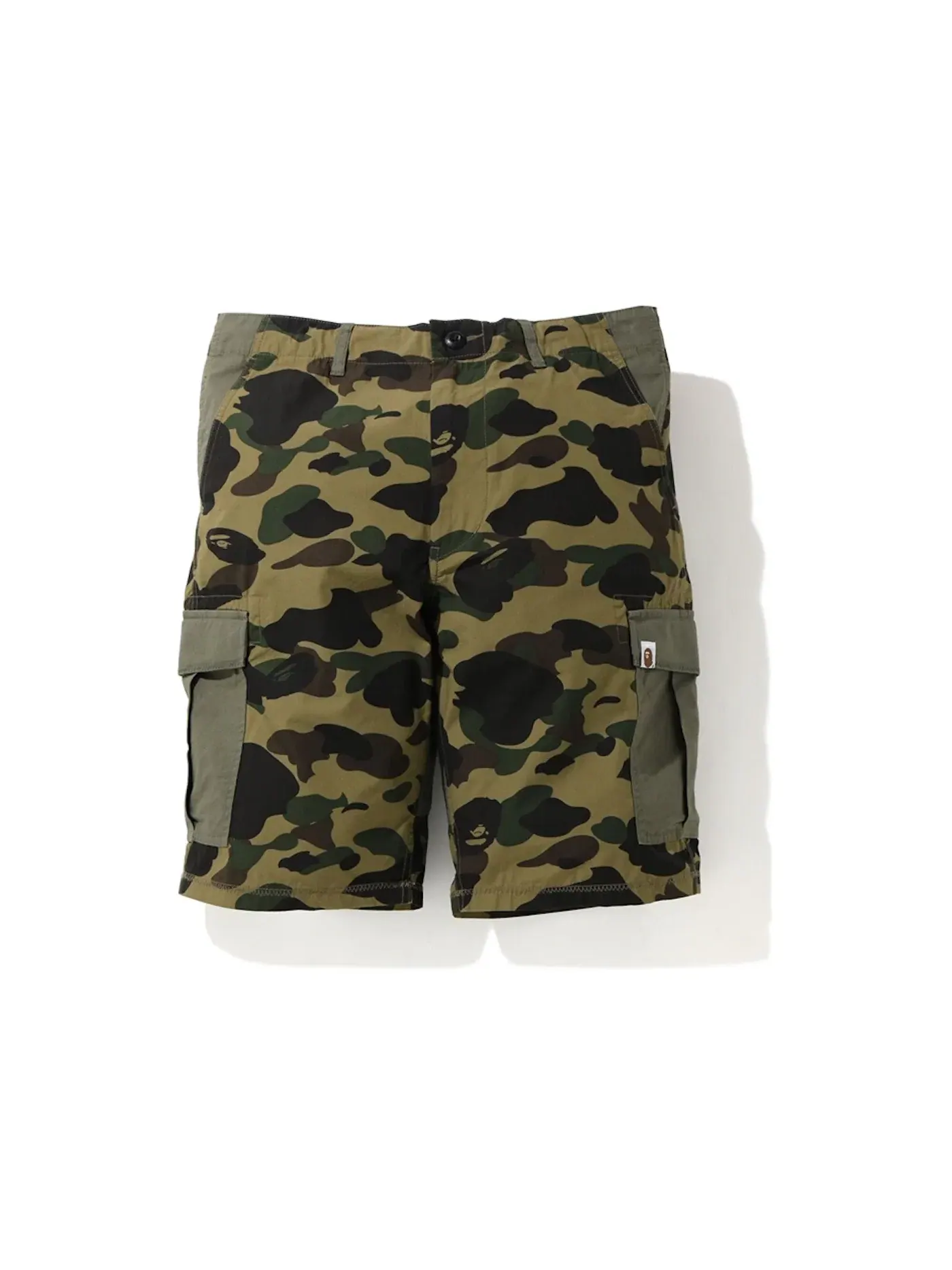 Мужские шорты с камуфляжным принтом BAPE 1st Camo Wide 6Pocket Shorts — изображение 1 из 2, зеленый