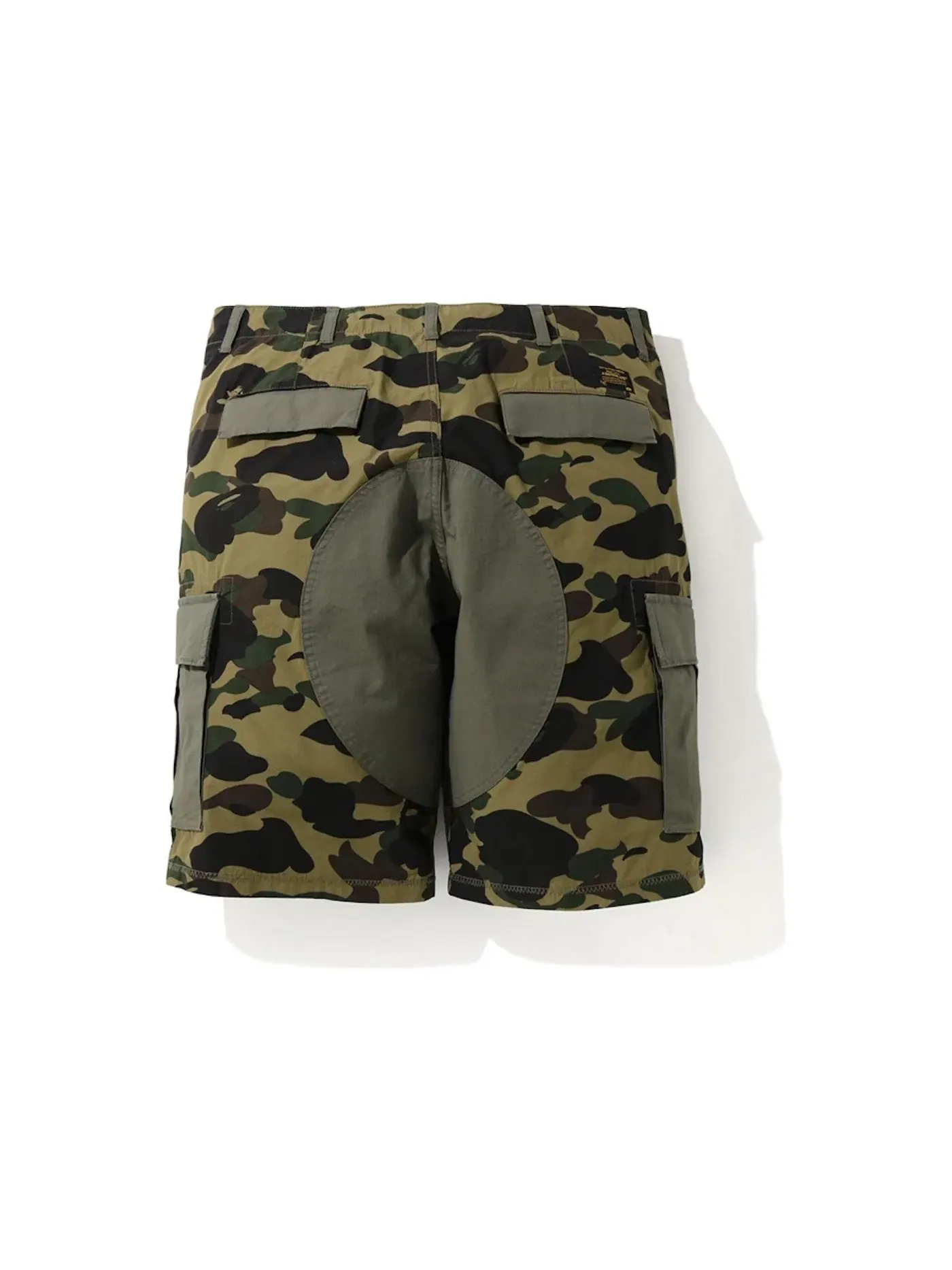 Мужские шорты с камуфляжным принтом BAPE 1st Camo Wide 6Pocket Shorts — изображение 2 из 2, зеленый