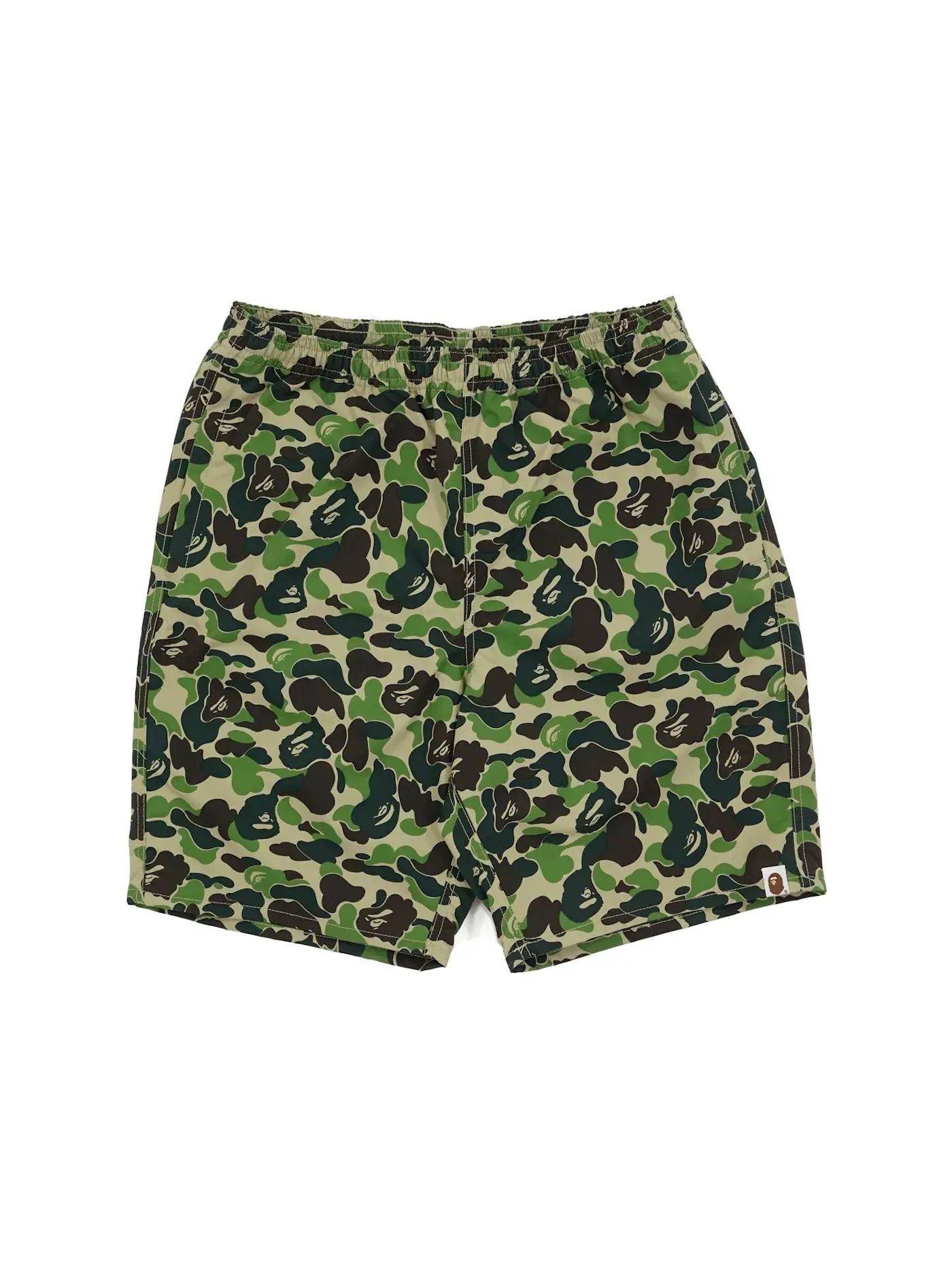 Мужские шорты с камуфляжным принтом BAPE ABC Camo Beach Shorts BAPE — изображение 1 из 2, зеленый