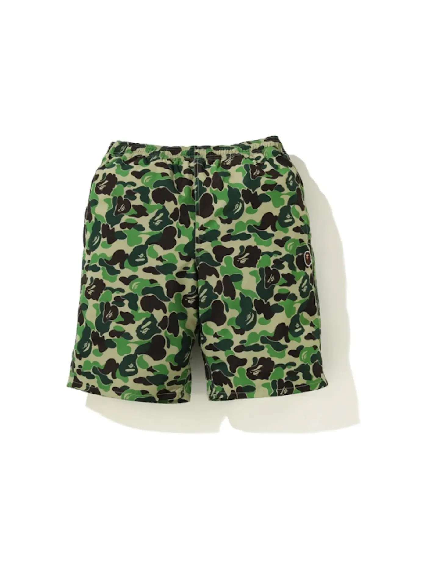 Мужские шорты с камуфляжным принтом BAPE ABC Camo Beach Shorts (SS20) — изображение 1 из 1, зеленый