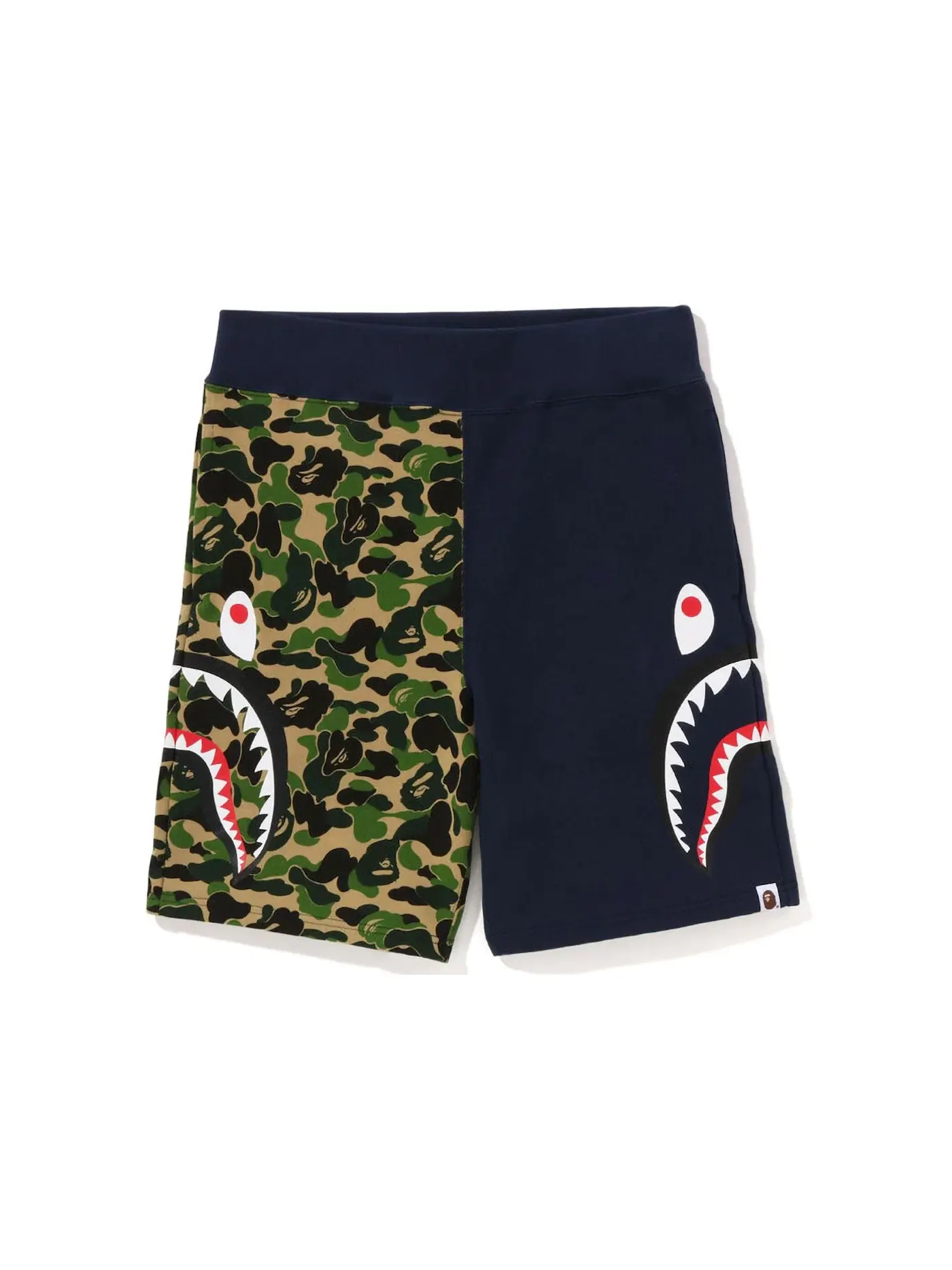 Мужские шорты с принтом BAPE ABC Camo Side Shark Shorts BAPE — изображение 1 из 2, зеленый/темно-синий