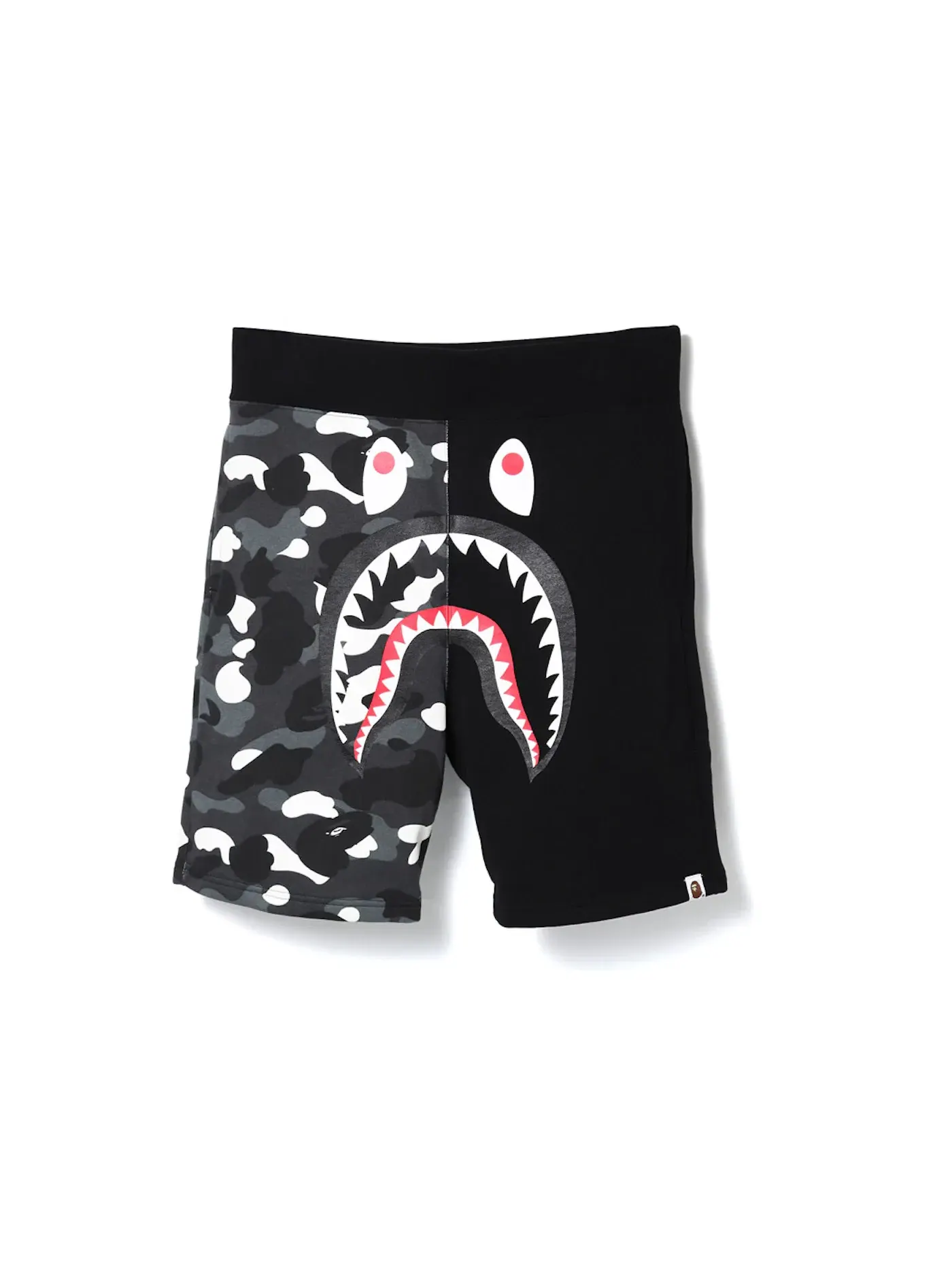 Мужские шорты с камуфляжным принтом Shorts BAPE — изображение 1 из 2, черный