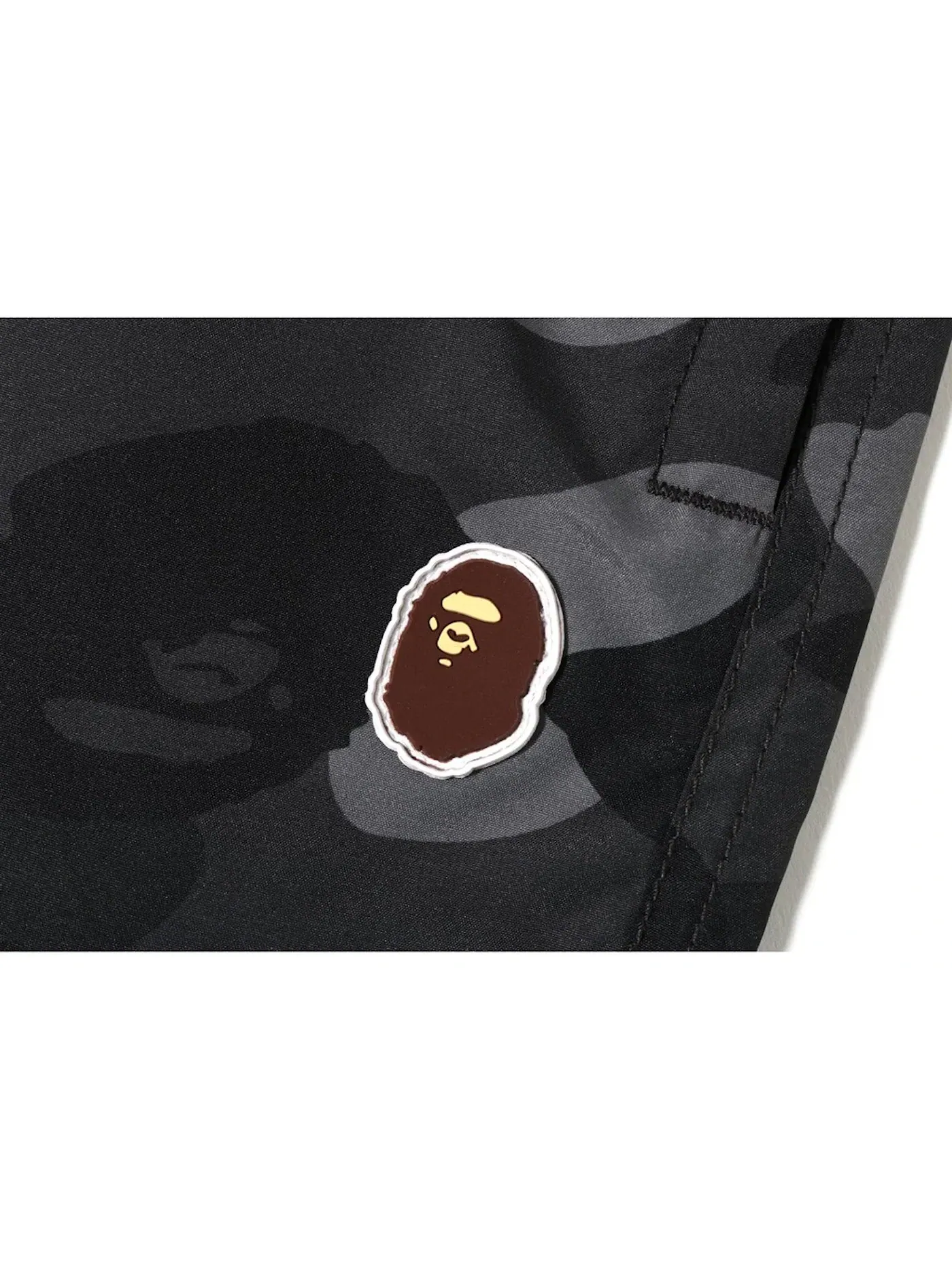 Мужские шорты с камуфляжным принтом BAPE — изображение 2 из 2, черный