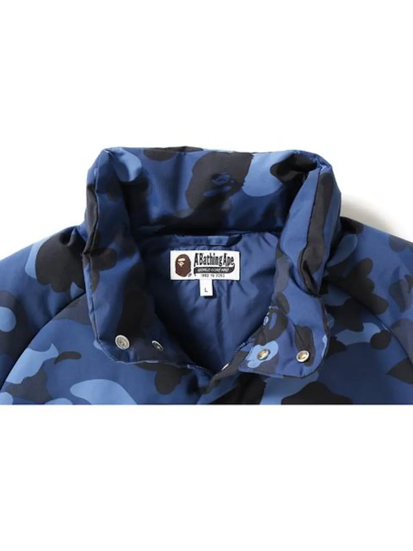 Унисекс пуховик Color Camo Classic Down Jacket BAPE — изображение 2 из 2, темно-синий