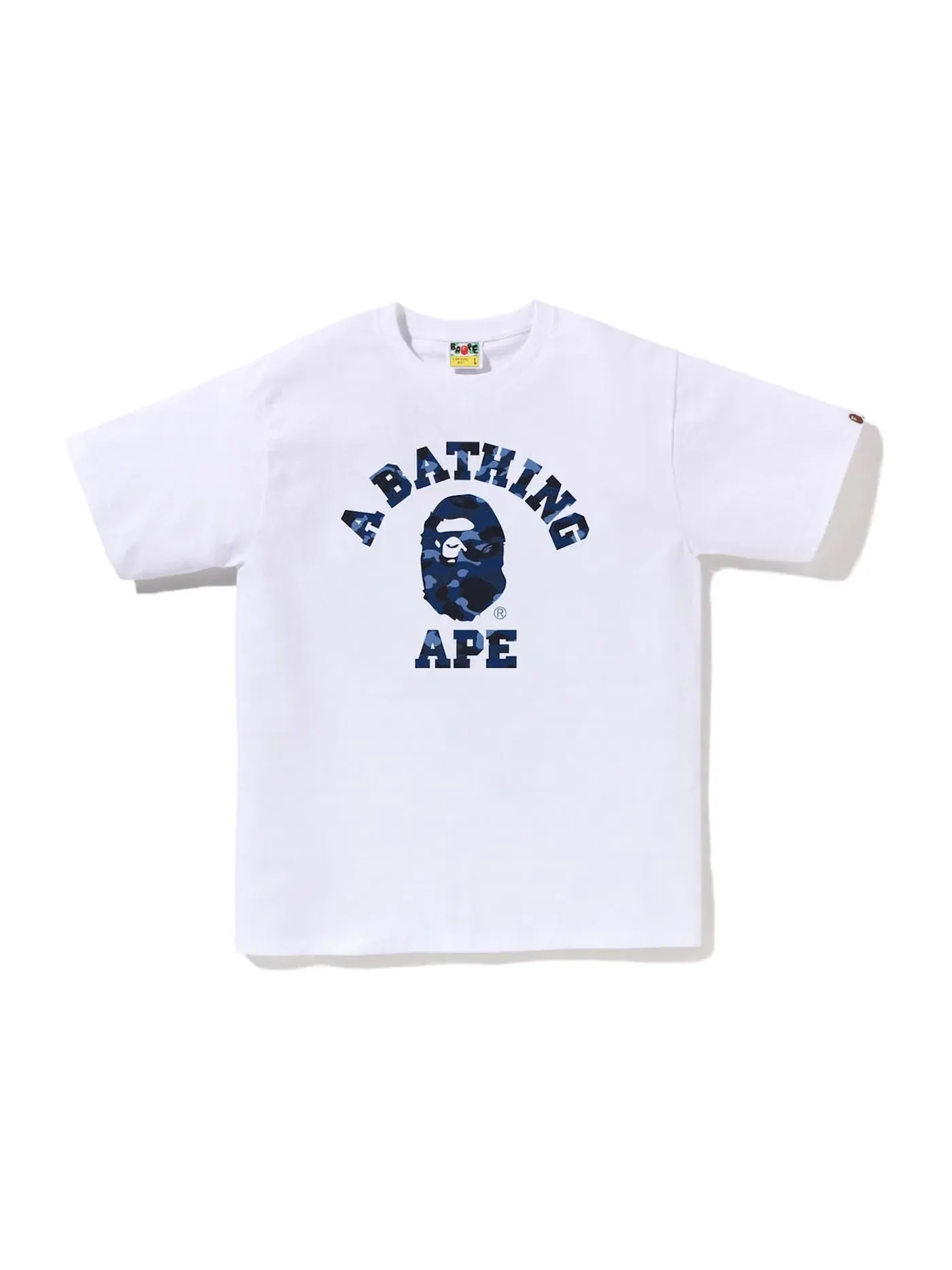 Мужская футболка с принтом BAPE Color Camo College Tee — изображение 1 из 1, белый темно-синий