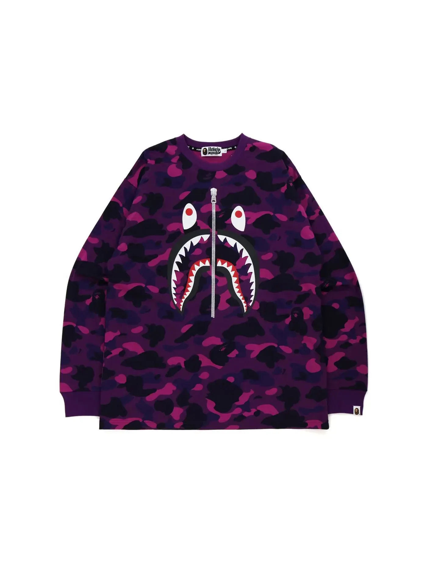 Мужская футболка с принтом BAPE Color Camo Shark Relaxed Fit L/S Tee Purple — изображение 1 из 2