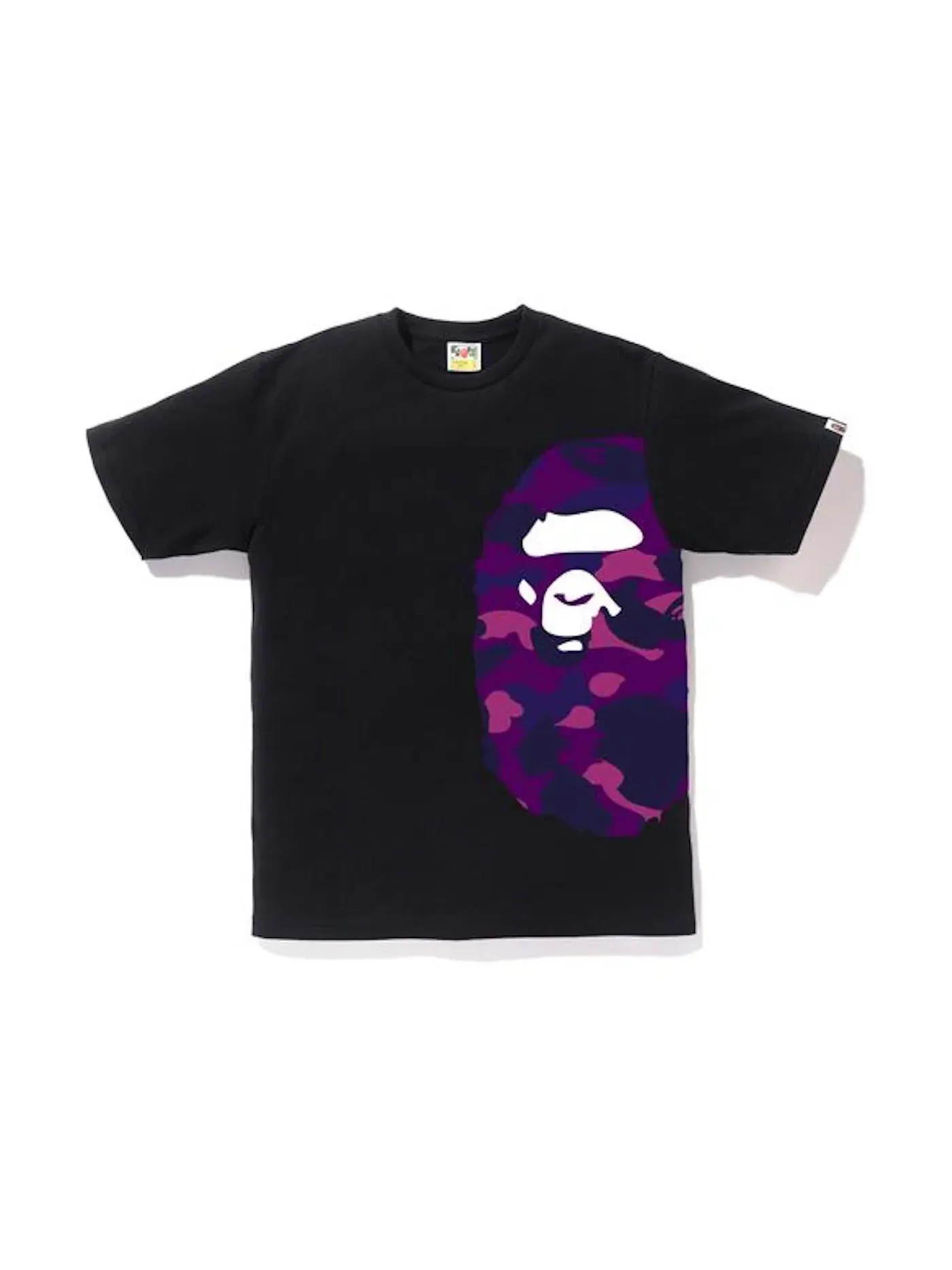 Мужская футболка с принтом BAPE Color Camo Side Big Ape Head Tee BAPE — изображение 1 из 2, черный/фиолетовый
