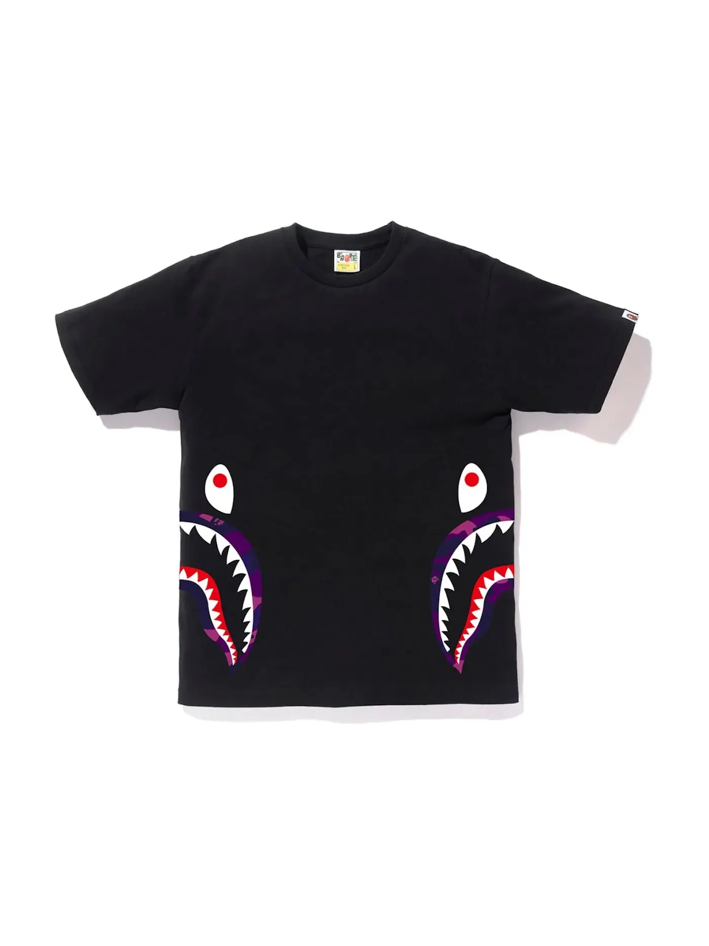 Мужская футболка с принтом BAPE Color Camo Side Shark Tee — изображение 1 из 2, черный/фиолетовый