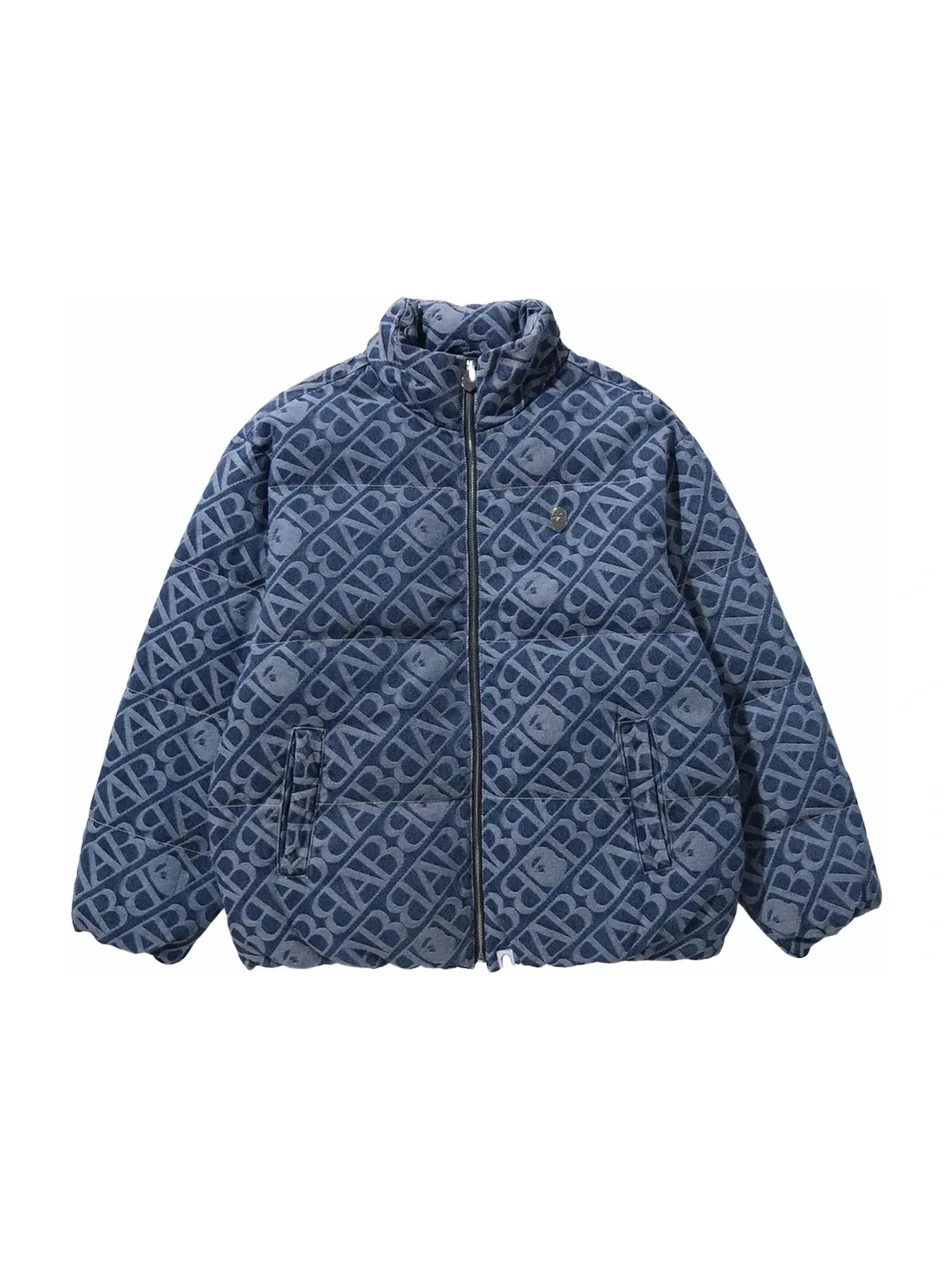 Мужская куртка-пуховик с джинсовым монограм-принтом BAPE — изображение 1 из 2, синий