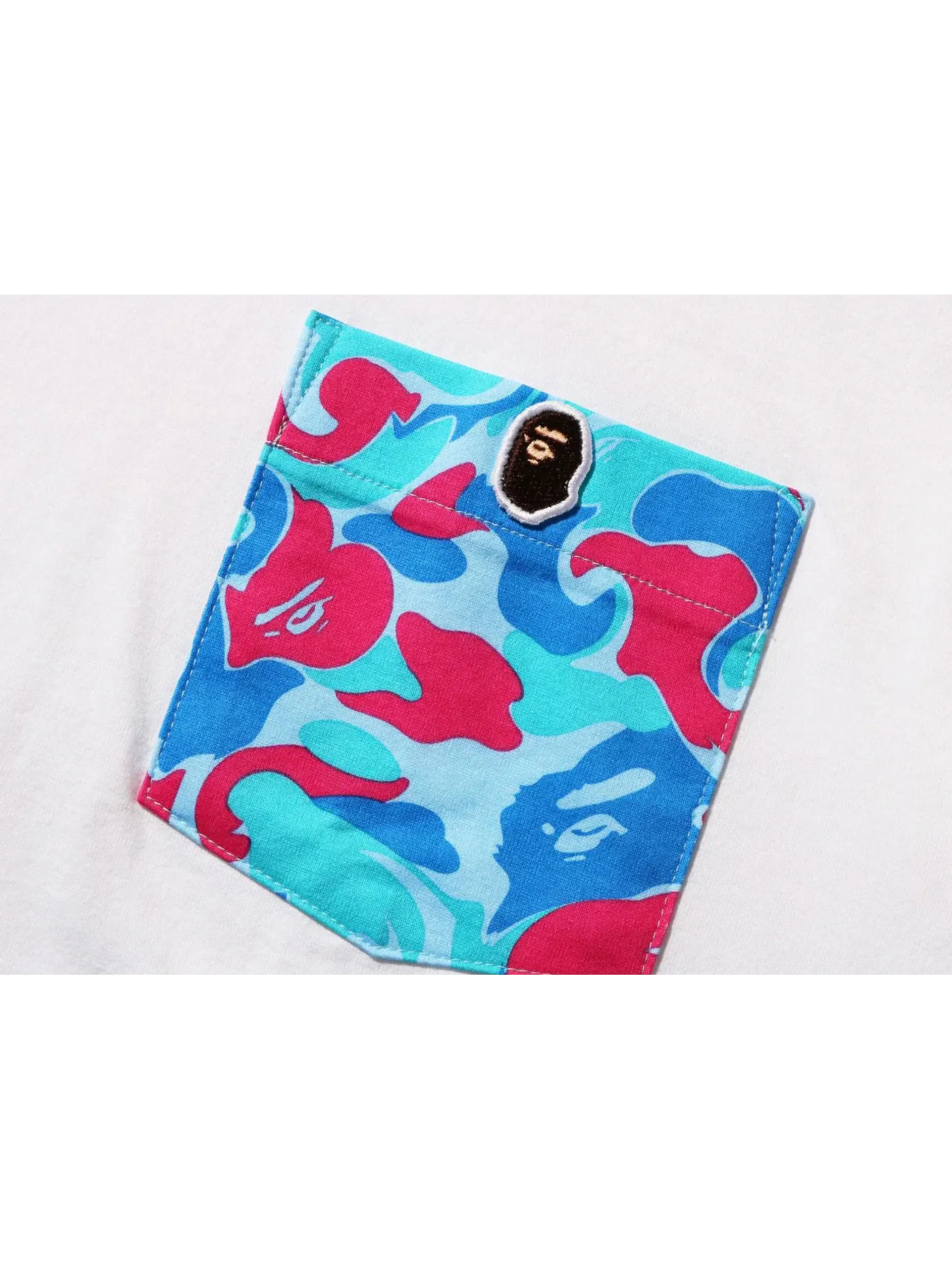 Мужская футболка с принтом BAPE Marble Camo Pocket Tee — изображение 2 из 2, белый