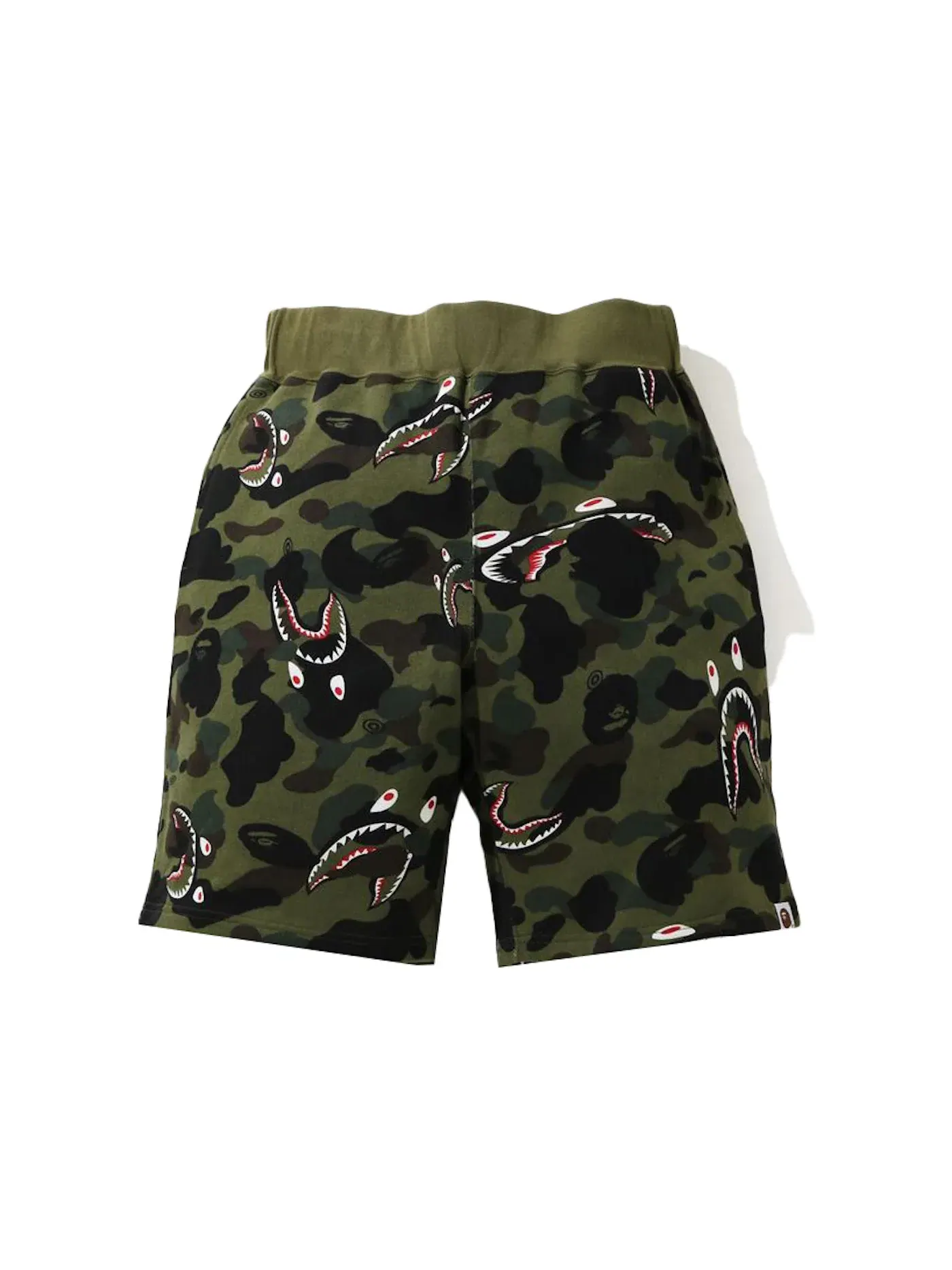 Мужские шорты с принтом Shark 1st Camo Sweatshort BAPE — изображение 1 из 2, зеленый