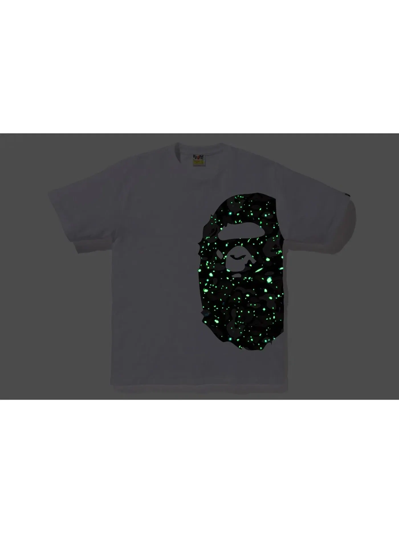 Мужская футболка с принтом BAPE Space Camo Side Big Ape Head Tee BAPE — изображение 3 из 3, белый