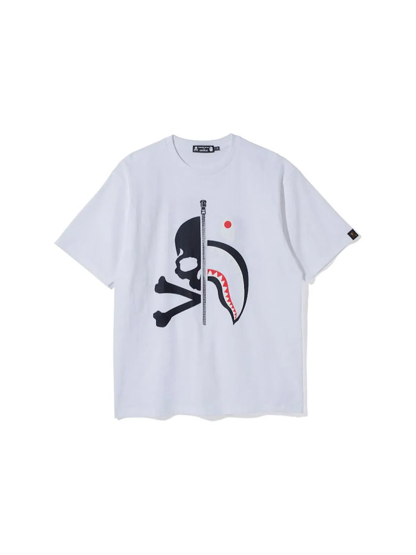 Мужская футболка с принтом BAPE Vs Mastermind Half Skull Half Shark Double Sided Tee BAPE — изображение 1 из 2, белый