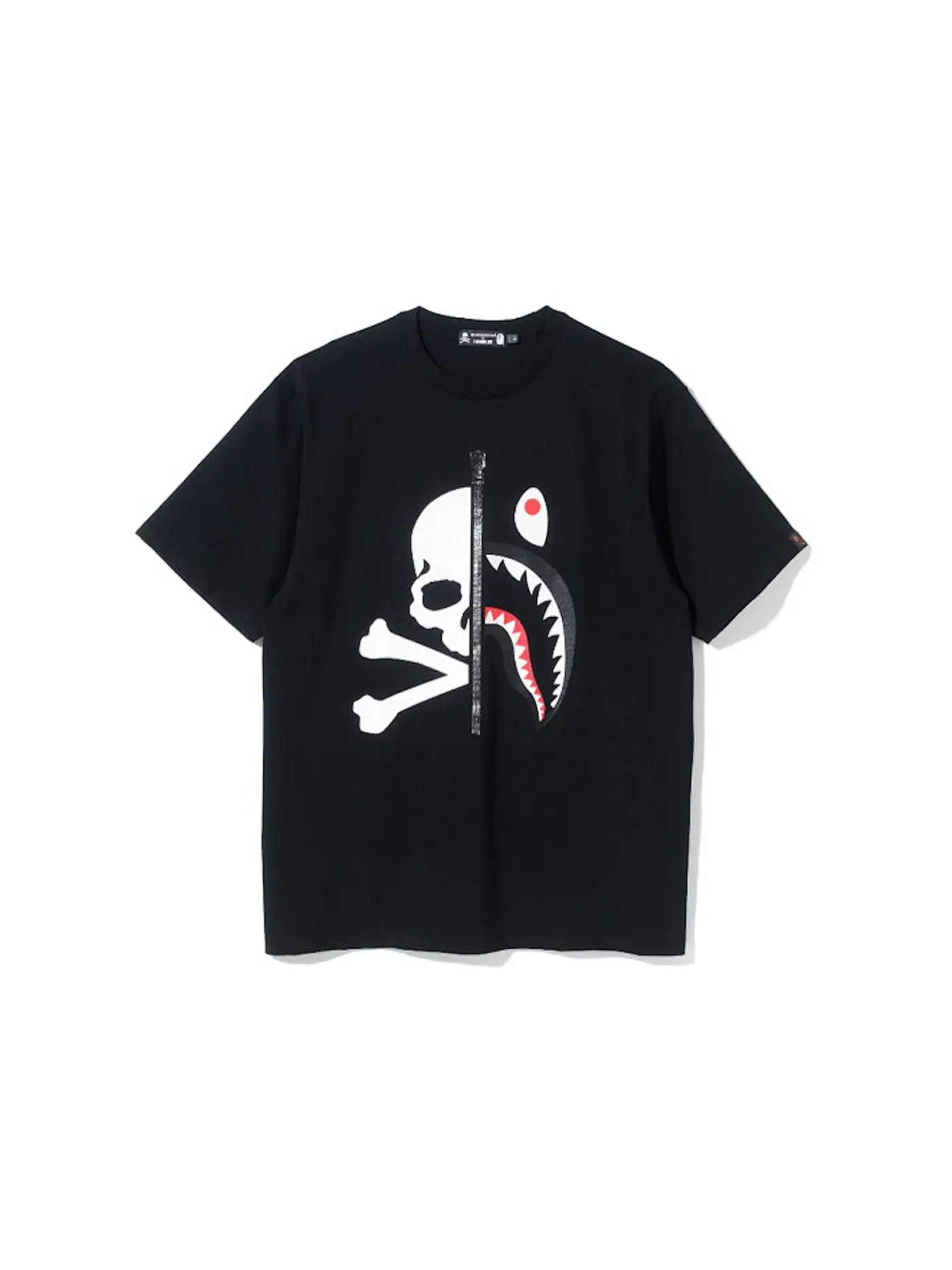 Мужская футболка с принтом BAPE Vs Mastermind Half Skull Half Shark Double Sided Tee BAPE — изображение 1 из 2, черный